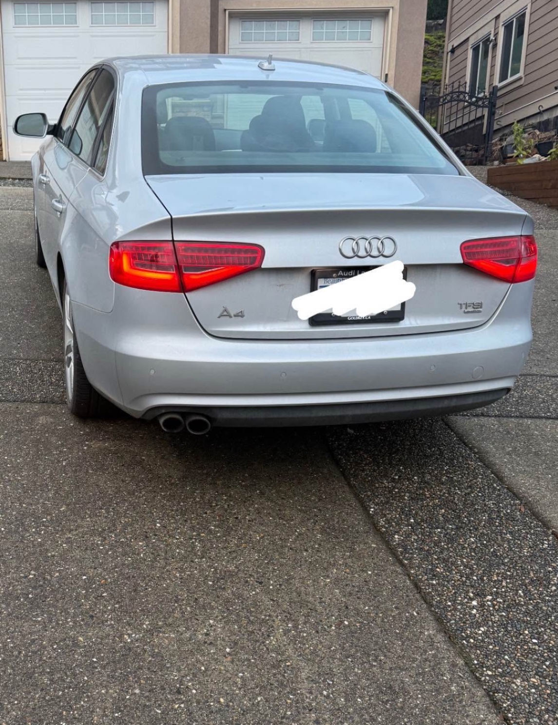Photo 4 from auction – 2014 AUDI A4 TECHNIK with VIN WAUKFCFL2EN014175