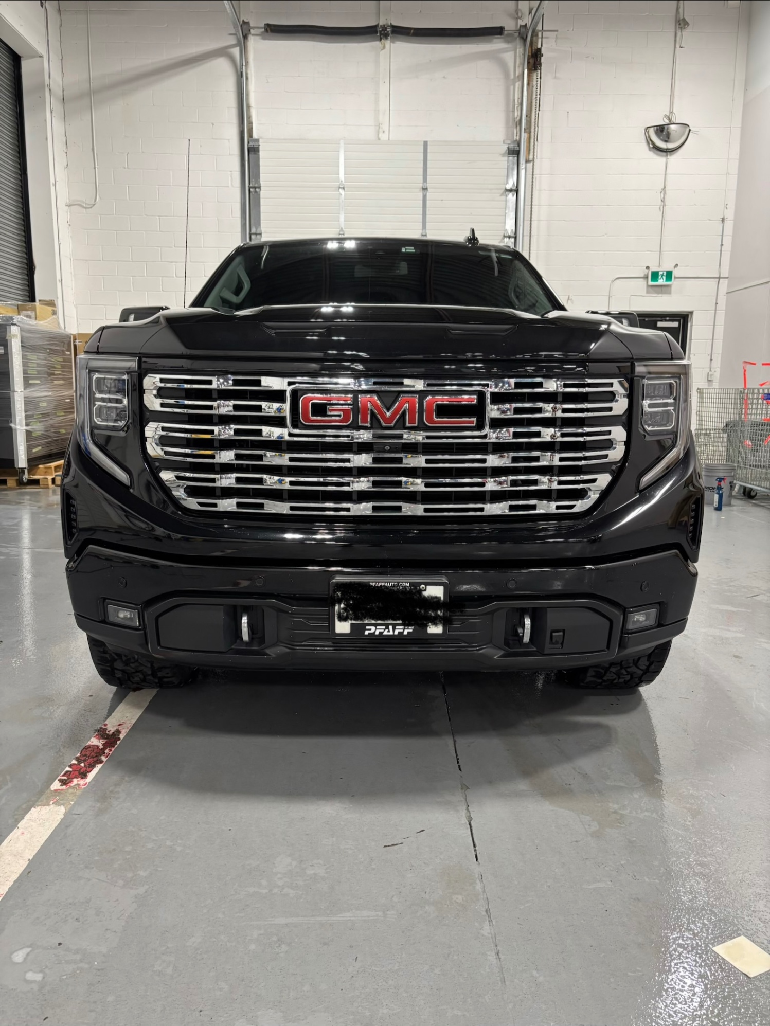 Photo 6 from auction – 2023 GMC SIERRA 1500 DENALI with VIN 3GTUUGED1PG243249