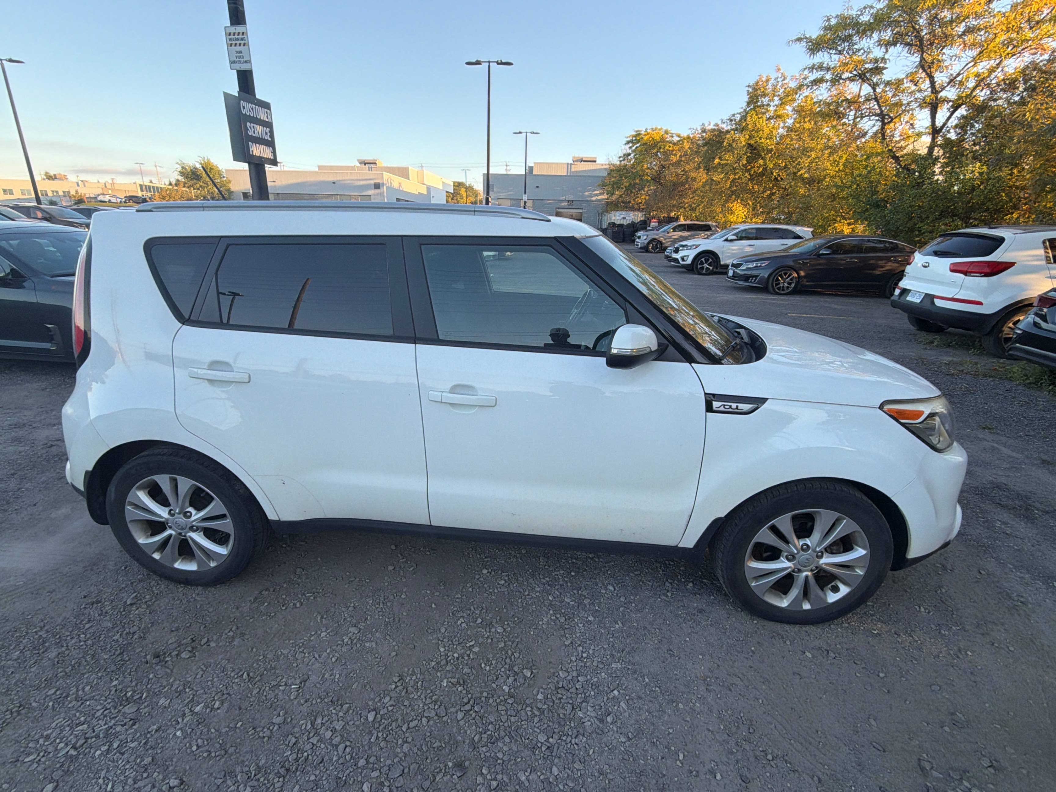 Photo 3 from auction – 2014 KIA SOUL 5DR WGN AUTO with VIN KNDJP3A5XE7110130