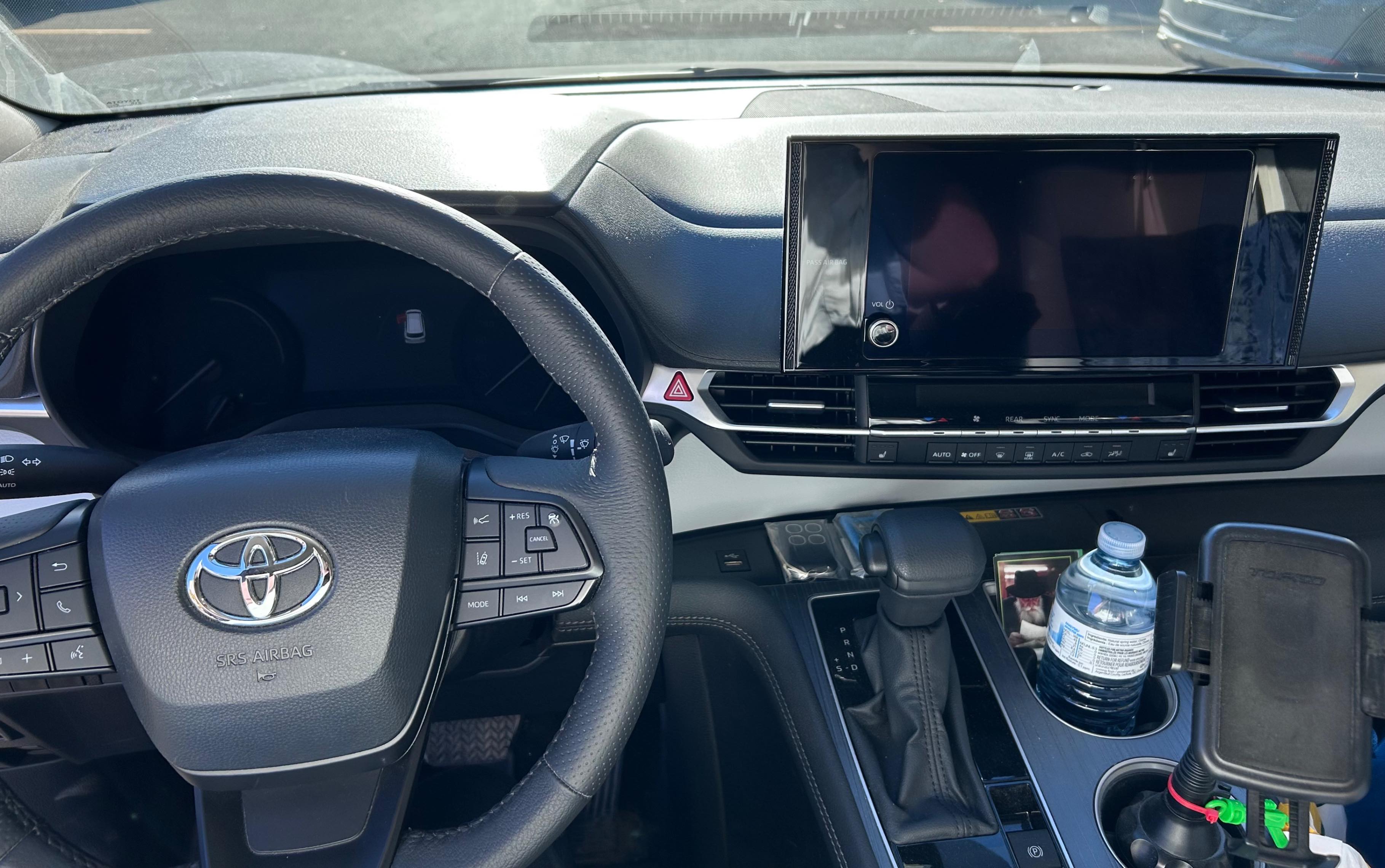 Снимка 9 от търг – 2025 TOYOTA SIENNA LE 8-PASSENGER FWD с VIN 5TDGRKEC6SS280445