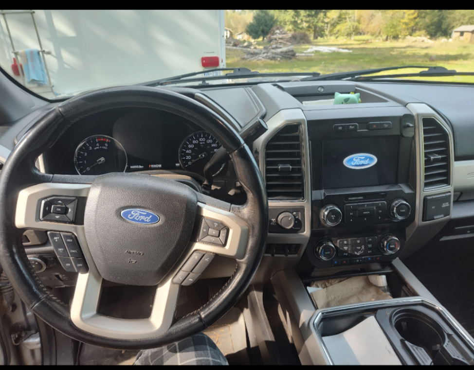 Снимка 9 от търг – 2021 FORD SUPER DUTY F-350 SRW 4WD CREW CAB BOX с VIN 1FT8W3BT6MED64684