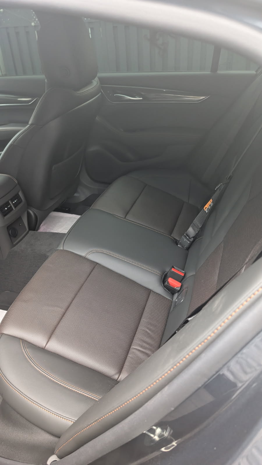 Снимка 11 от търг – 2026 CADILLAC CT5-V 4DR SDN с VIN 1G6DV5RW5T0107768