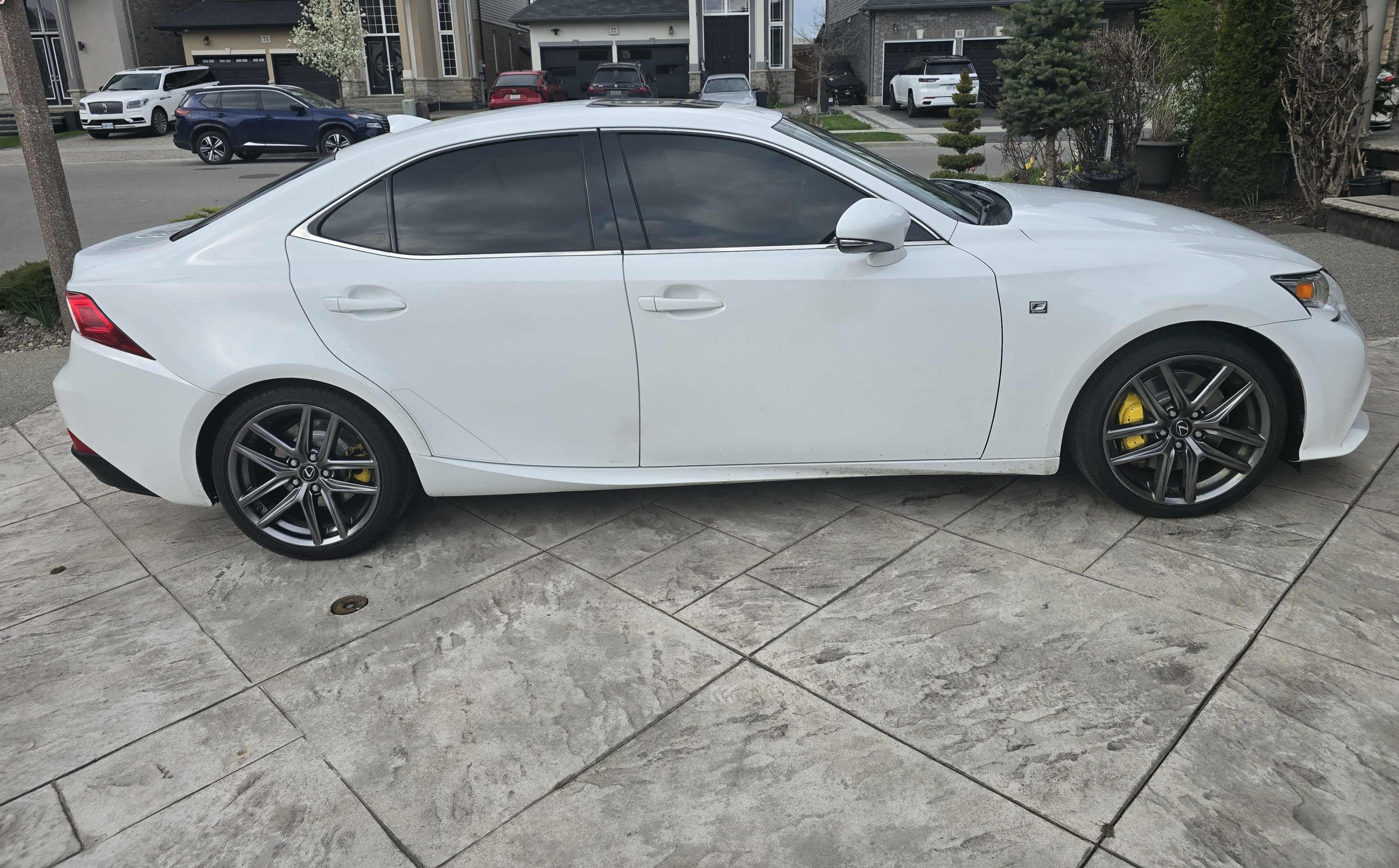 Photo 3 from auction – 2016 LEXUS IS 300 4DR SDN AWD with VIN JTHCM1D22G5002153