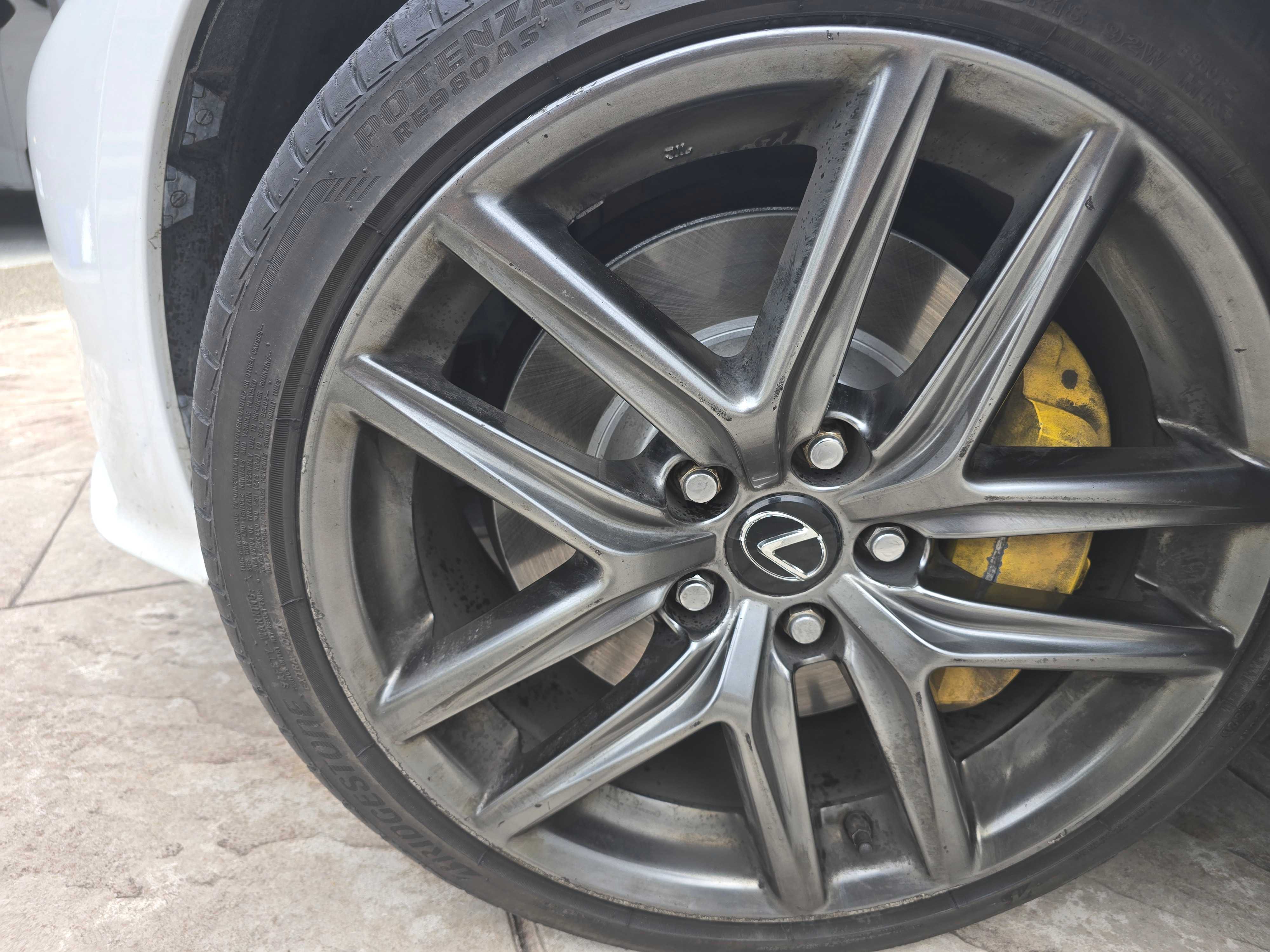 Photo 11 from auction – 2016 LEXUS IS 300 4DR SDN AWD with VIN JTHCM1D22G5002153