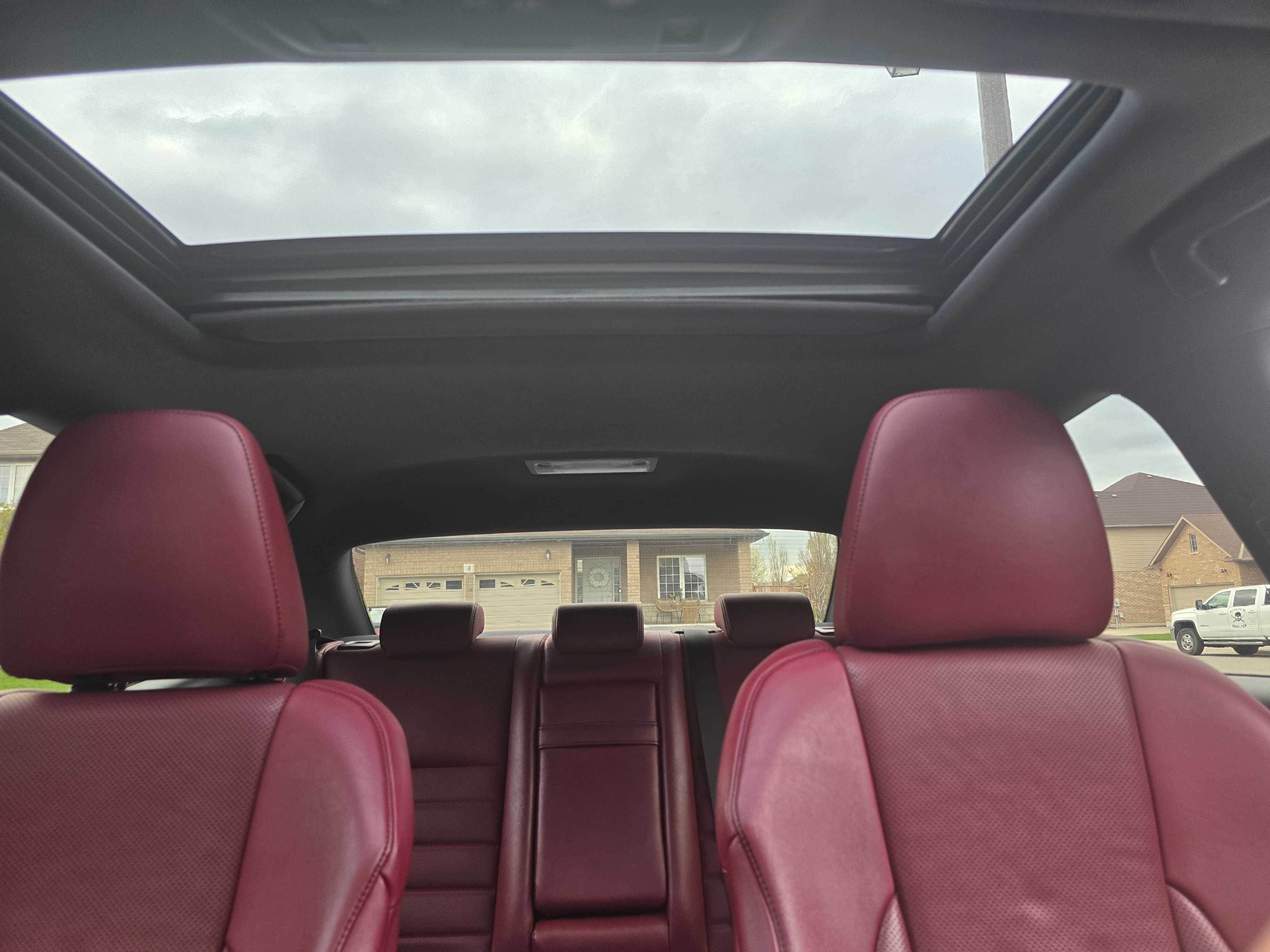 Photo 14 from auction – 2016 LEXUS IS 300 4DR SDN AWD with VIN JTHCM1D22G5002153