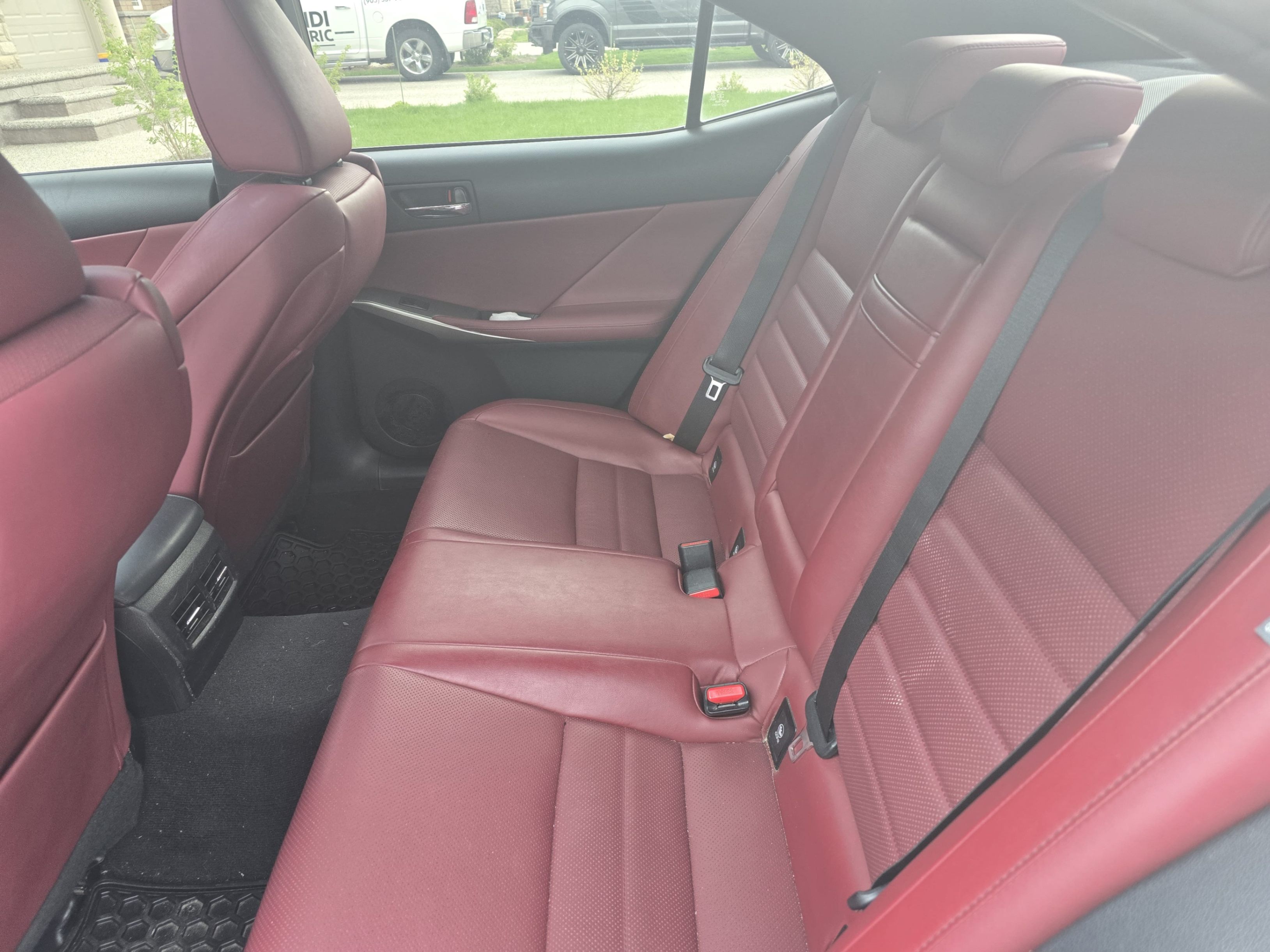 Photo 15 from auction – 2016 LEXUS IS 300 4DR SDN AWD with VIN JTHCM1D22G5002153