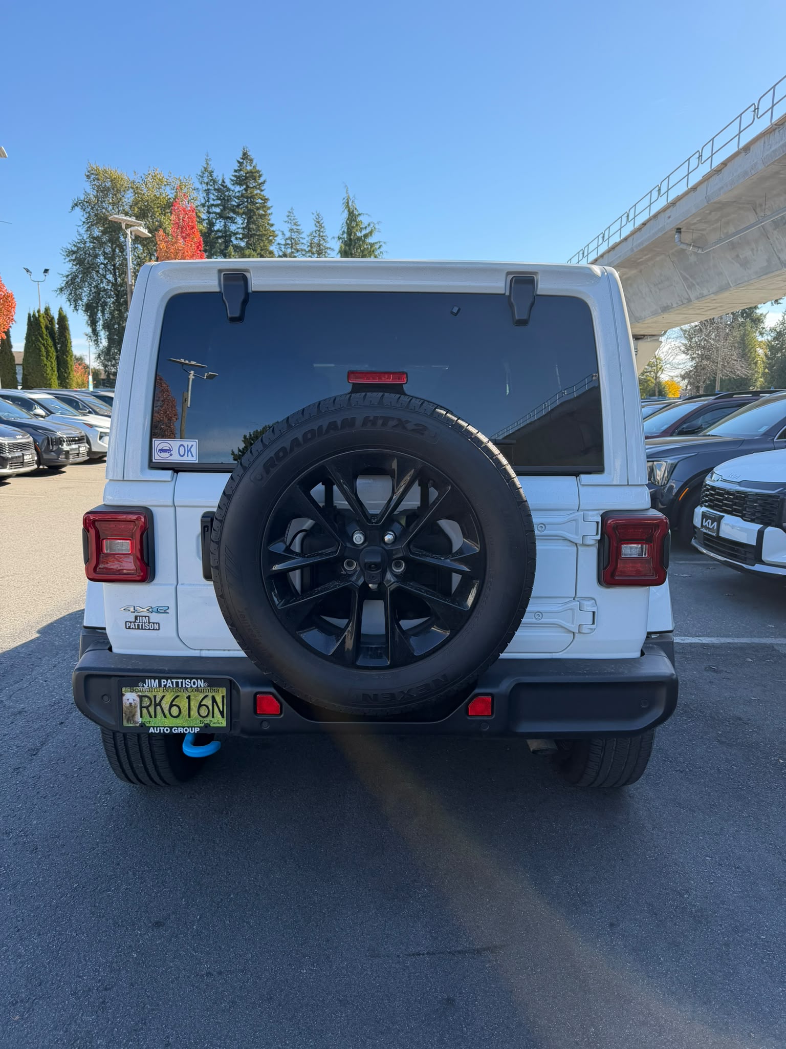 Снимка 4 от търг – 2024 JEEP WRANGLER 4XE SAHARA с VIN 1C4RJXP66RW185284