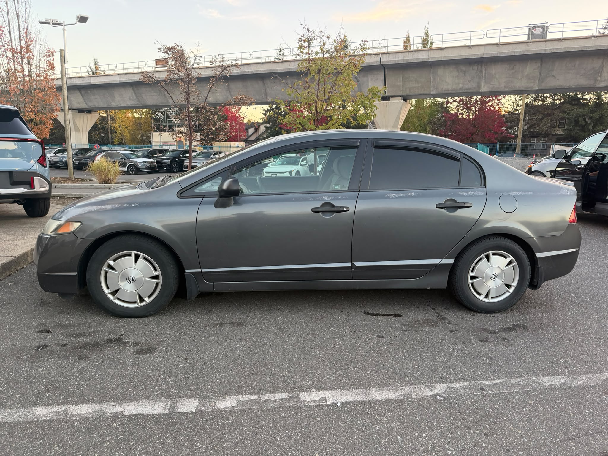 Снимка 2 от търг – 2010 HONDA CIVIC SDN DX-G с VIN 2HGFA1F49AH018390