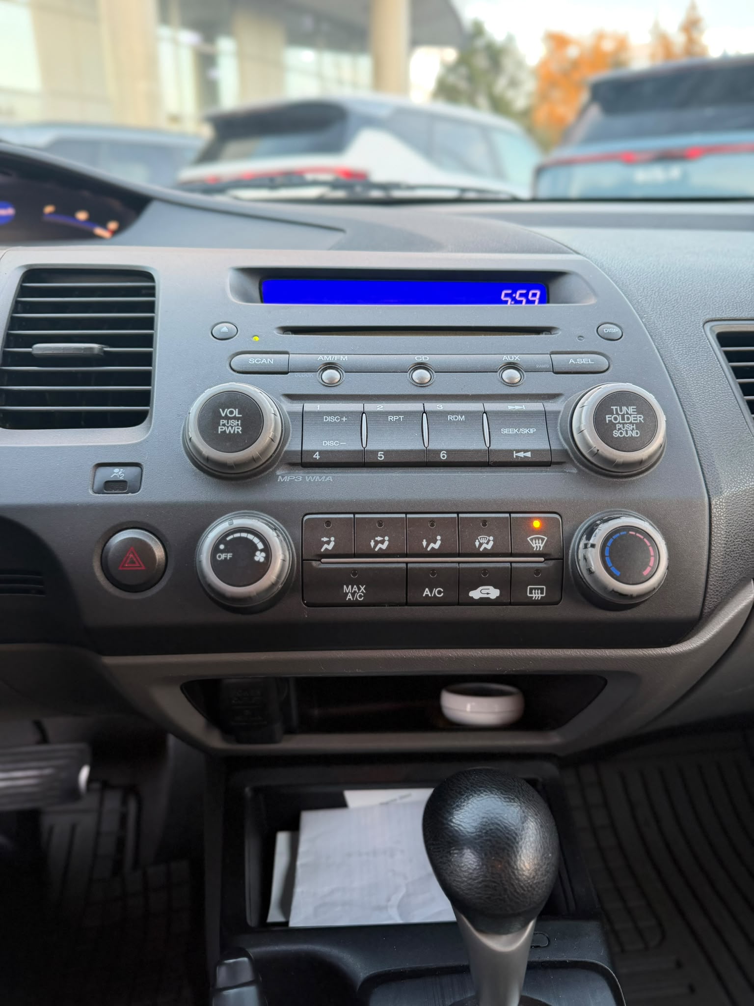 Снимка 9 от търг – 2010 HONDA CIVIC SDN DX-G с VIN 2HGFA1F49AH018390