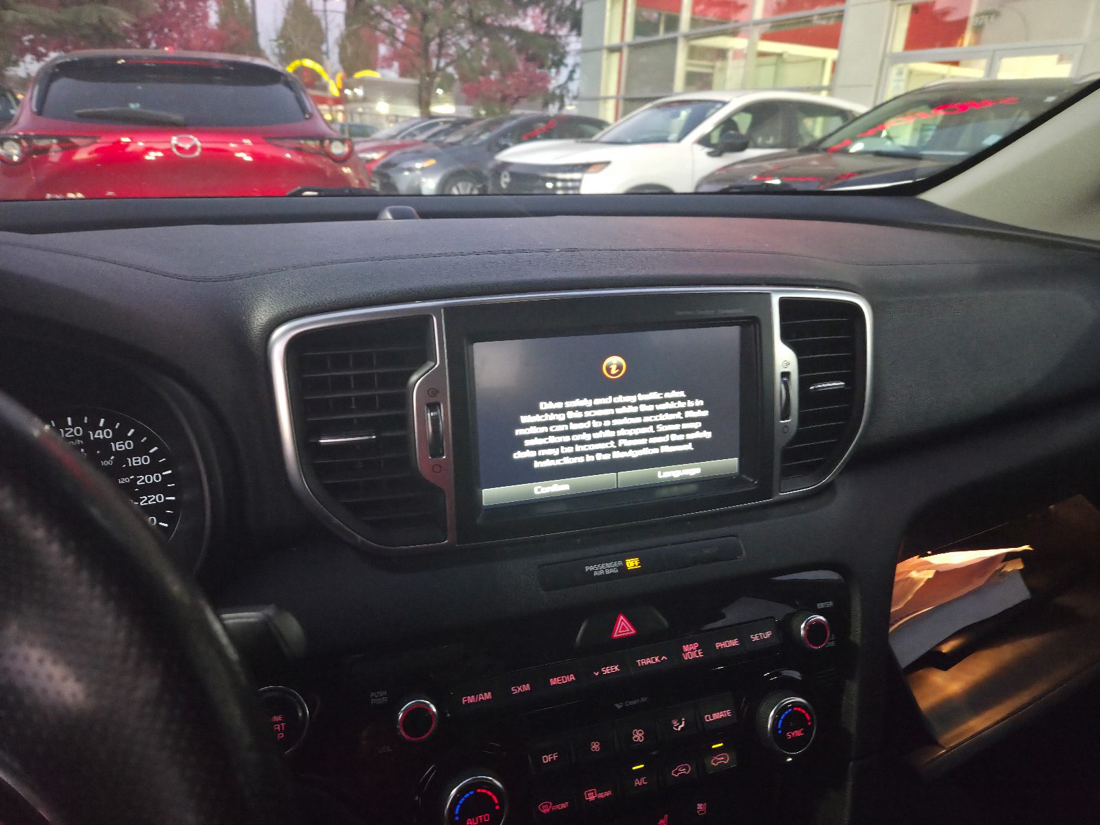 Снимка 9 от търг – 2017 KIA SPORTAGE SX TURBO с VIN KNDPRCA67H7211451