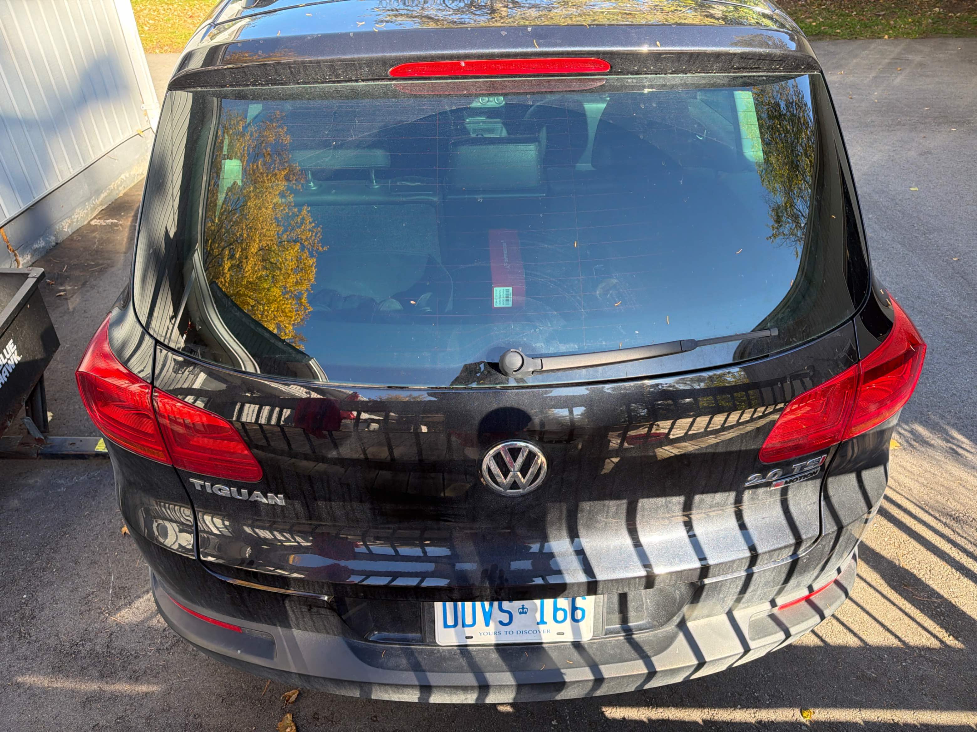 Снимка 4 от търг – 2017 VOLKSWAGEN TIGUAN WOLFSBURG EDITION с VIN WVGNV7AX3HW508060