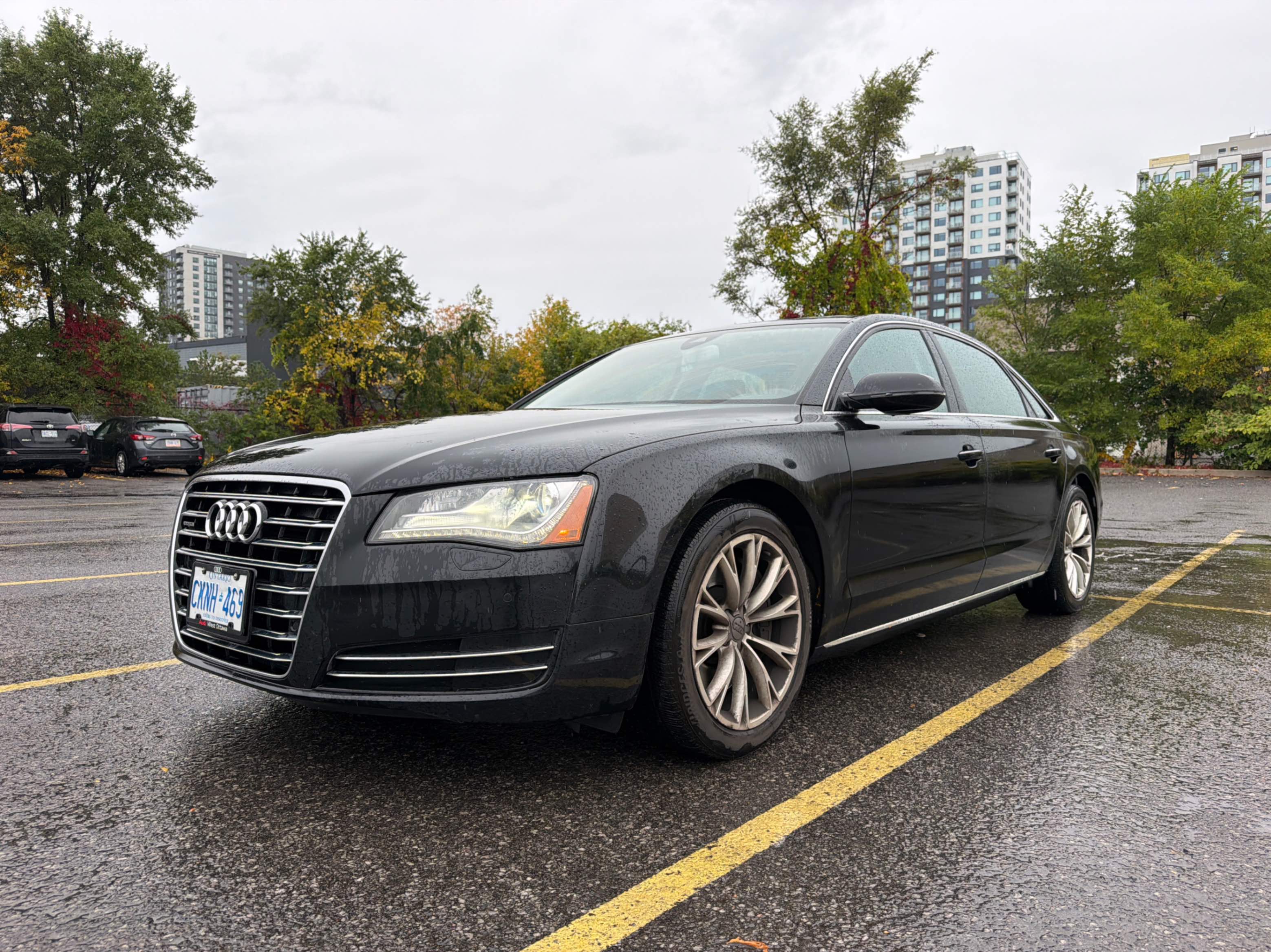 AUDI A8 L 4.0L PREMIUM 2013 with VIN WAUR2AFD8DN029270 - Photo from auction