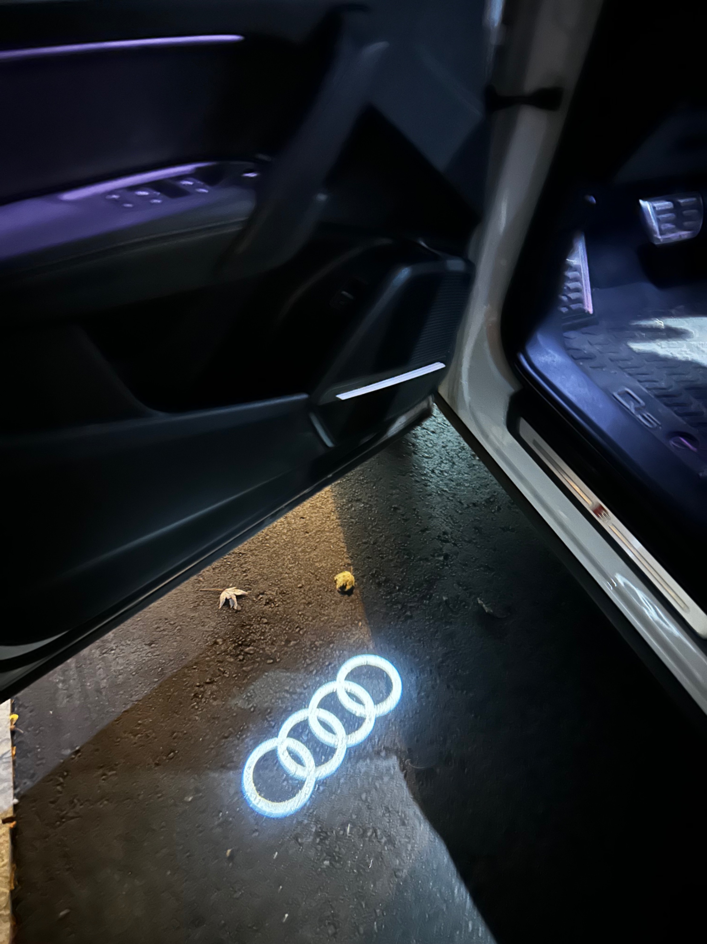 Photo 12 from auction – 2024 AUDI Q5 TECHNIK with VIN WA1FAAFY5R2011355