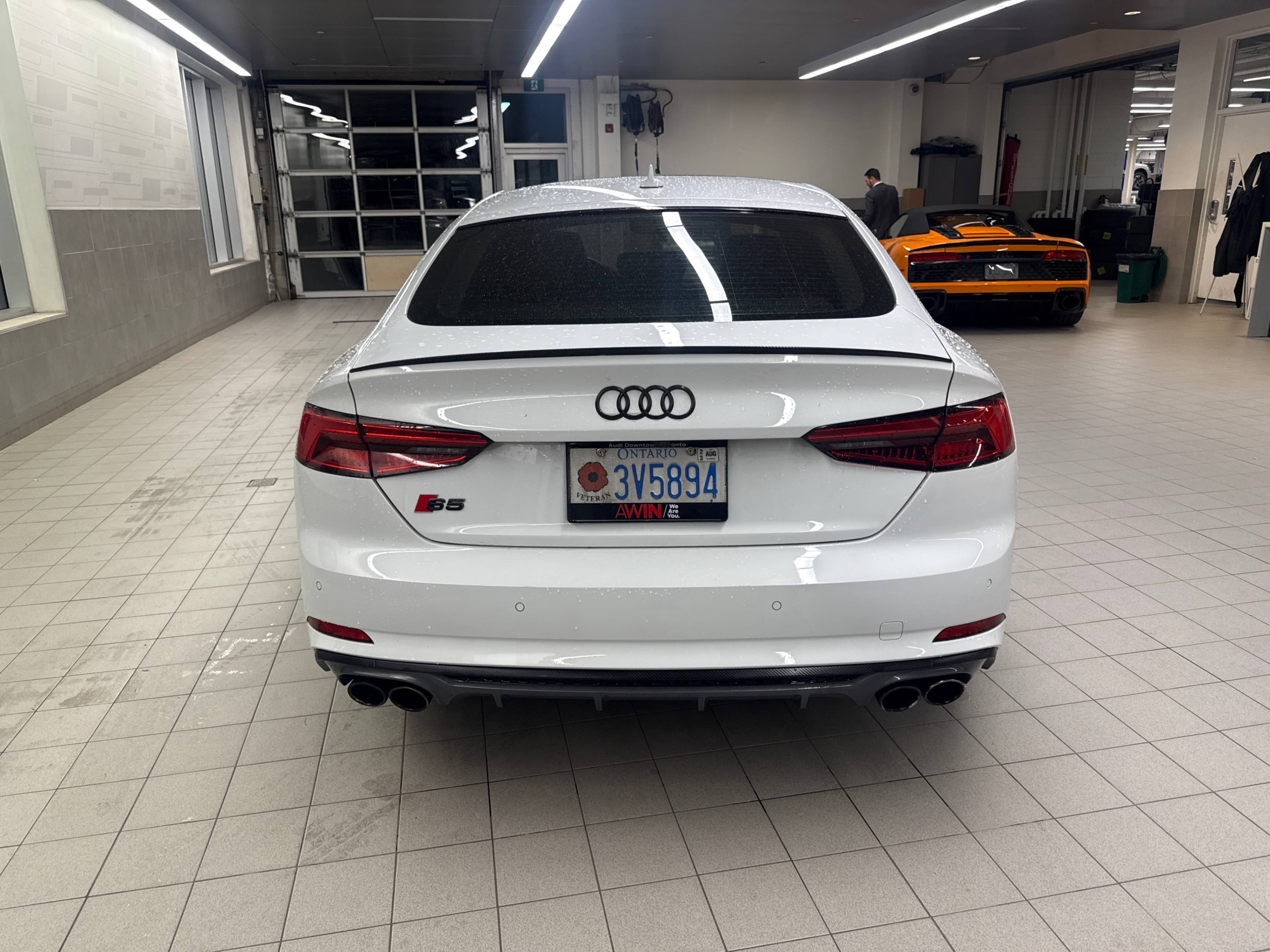 Photo 4 from auction – 2018 AUDI S5 SPORTBACK TECHNIK with VIN WAUC4CF59JA008080