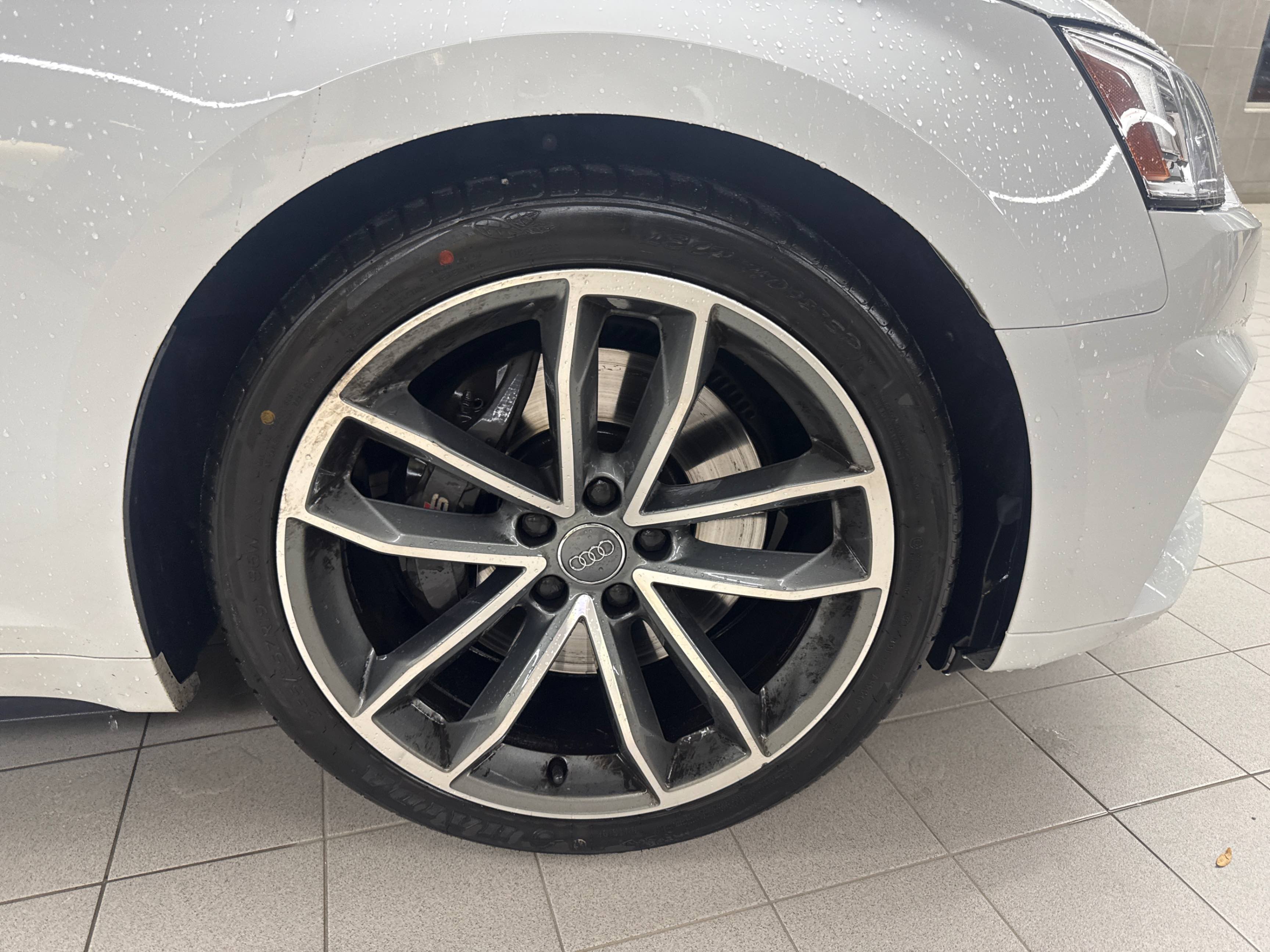 Photo 7 from auction – 2018 AUDI S5 SPORTBACK TECHNIK with VIN WAUC4CF59JA008080