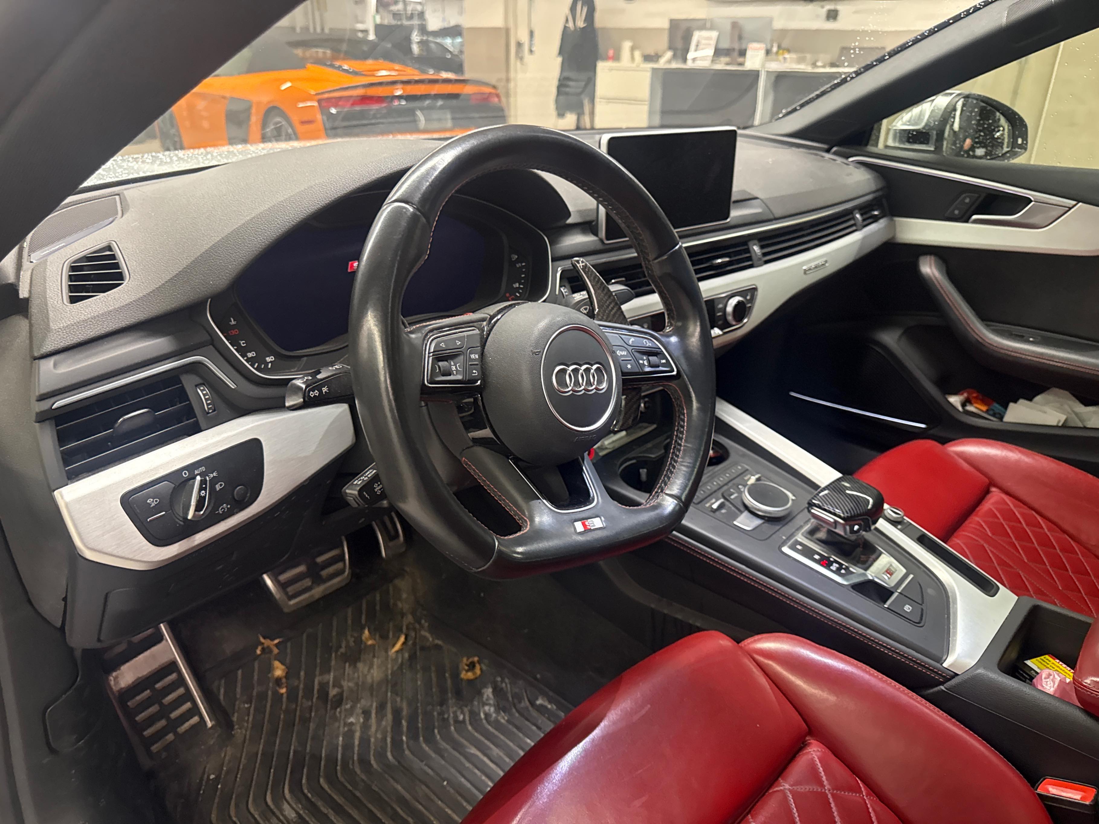 Photo 5 from auction – 2018 AUDI S5 SPORTBACK TECHNIK with VIN WAUC4CF59JA008080