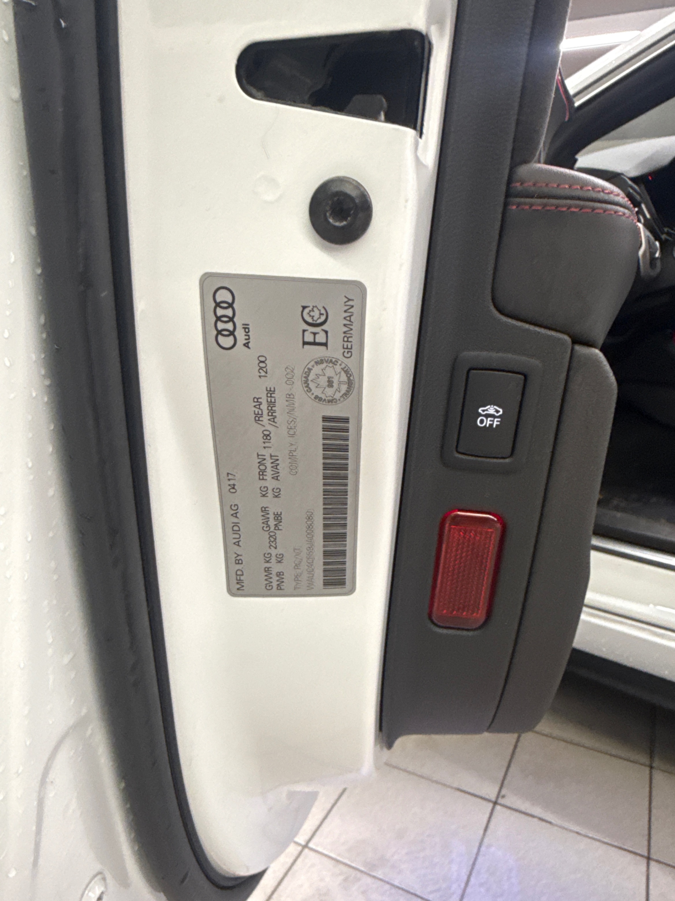 Photo 11 from auction – 2018 AUDI S5 SPORTBACK TECHNIK with VIN WAUC4CF59JA008080