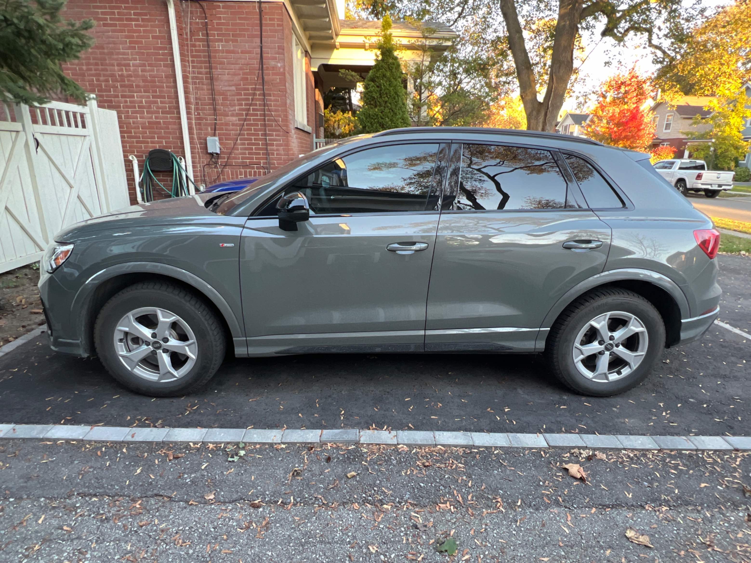 Снимка 2 от търг – 2024 AUDI Q3 PROGRESSIV с VIN WA1EECF34R1188792