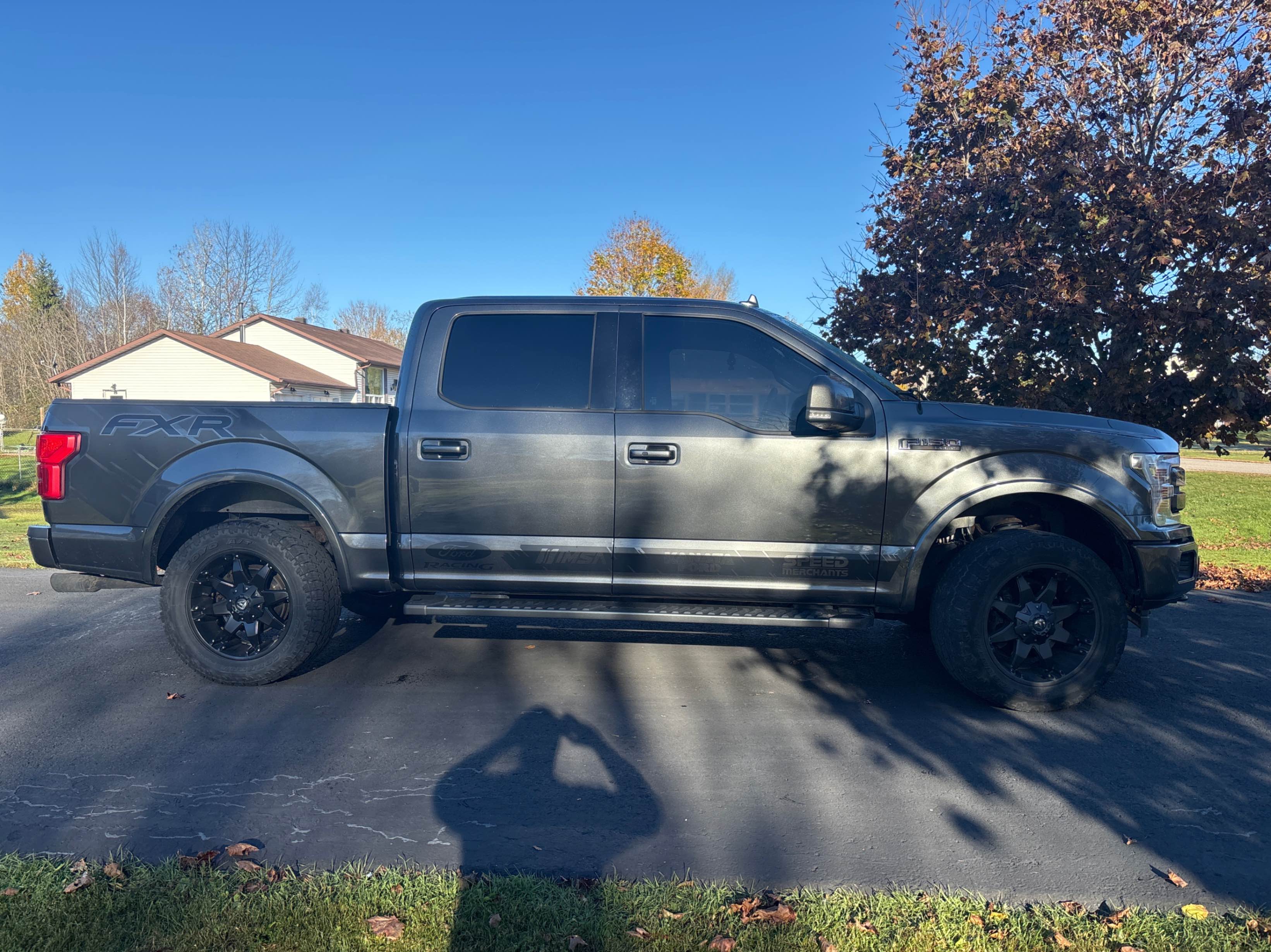 Снимка 3 от търг – 2018 FORD F-150 4WD SUPERCREW BOX с VIN 1FTEW1EG3JFB75339
