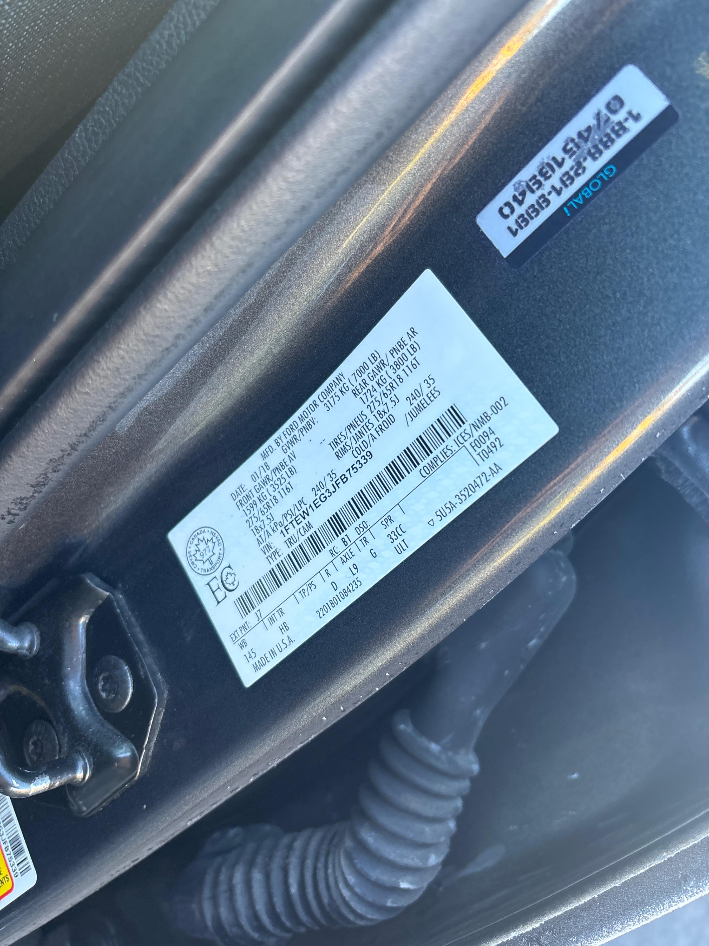 Снимка 10 от търг – 2018 FORD F-150 4WD SUPERCREW BOX с VIN 1FTEW1EG3JFB75339