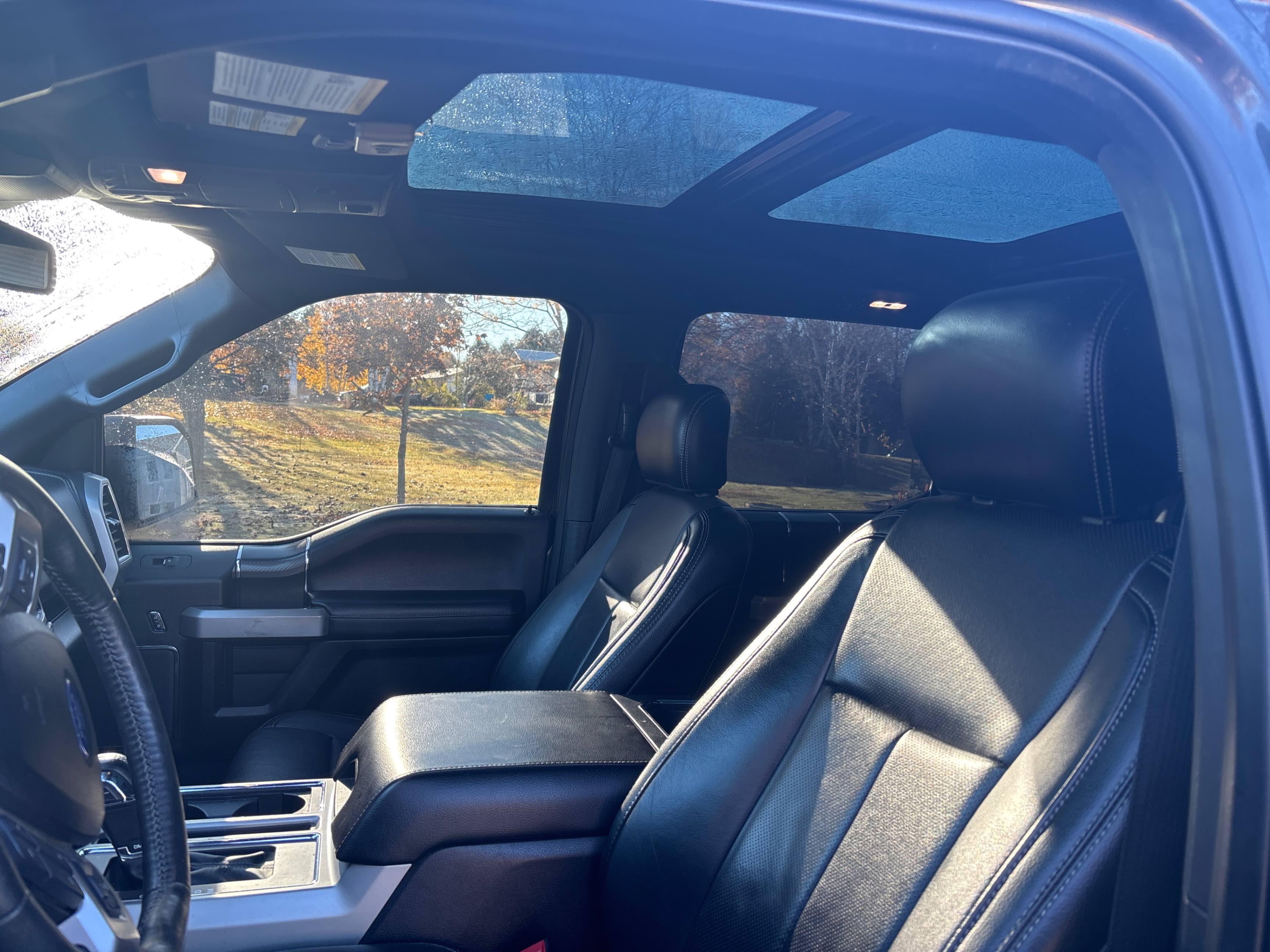 Снимка 13 от търг – 2018 FORD F-150 4WD SUPERCREW BOX с VIN 1FTEW1EG3JFB75339