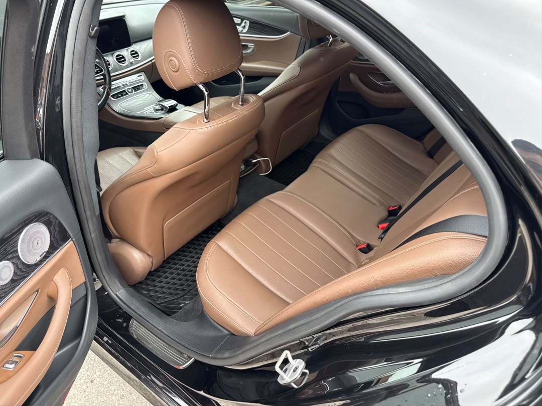 Photo 14 from auction – 2020 MERCEDES-BENZ E-CLASS E 350 with VIN W1KZF8EB8LA762589