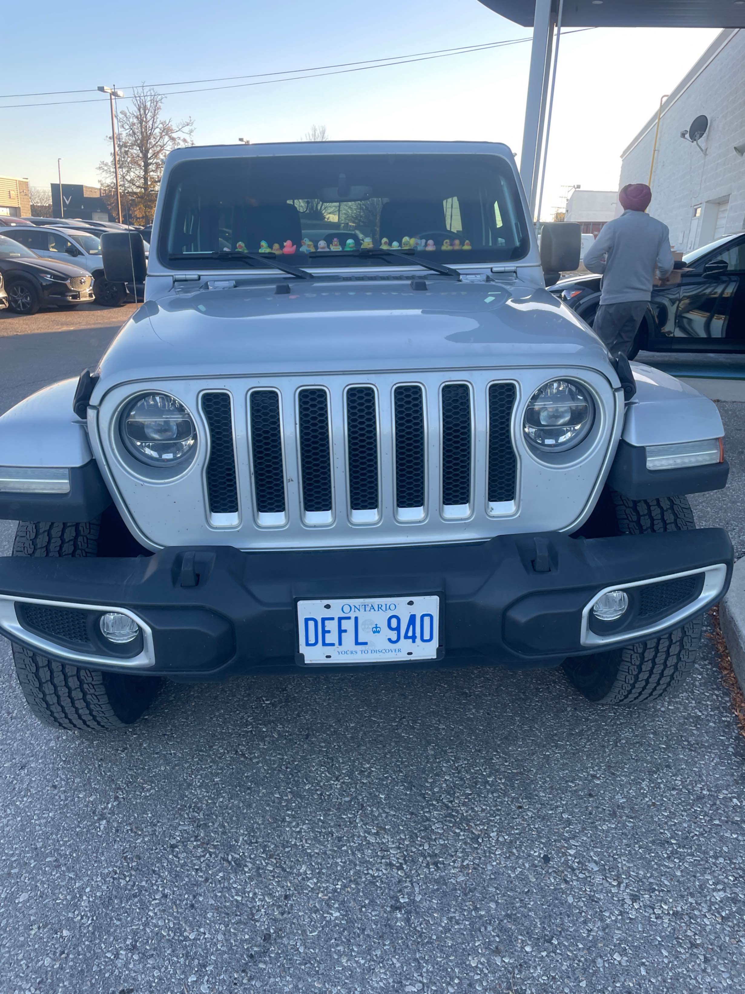 Снимка 6 от търг – 2022 JEEP WRANGLER UNLIMITED SAHARA с VIN 1C4HJXEN1NW268928