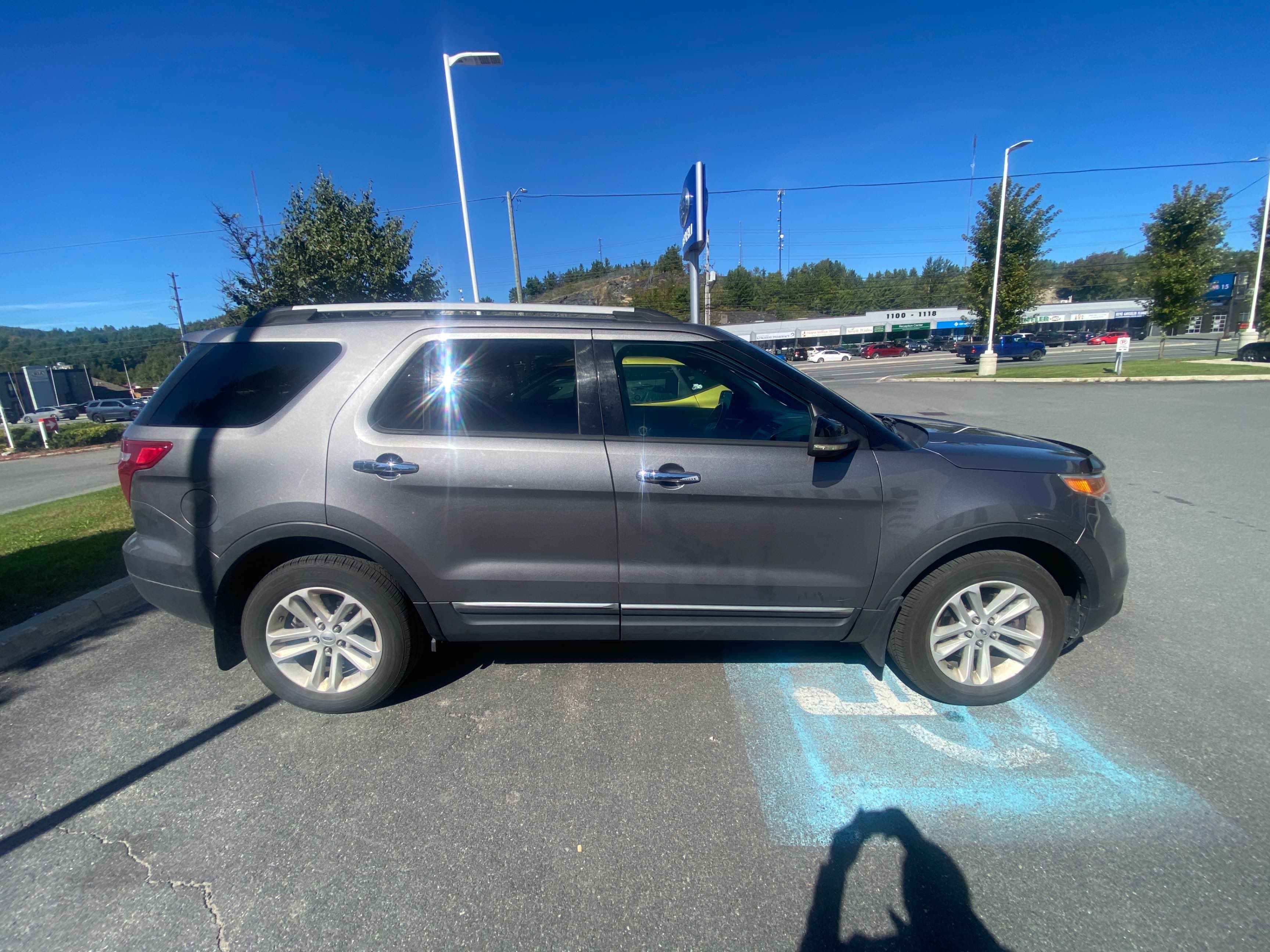 Photo 3 from auction – 2013 FORD EXPLORER XLT with VIN 1FM5K8D83DGB00570