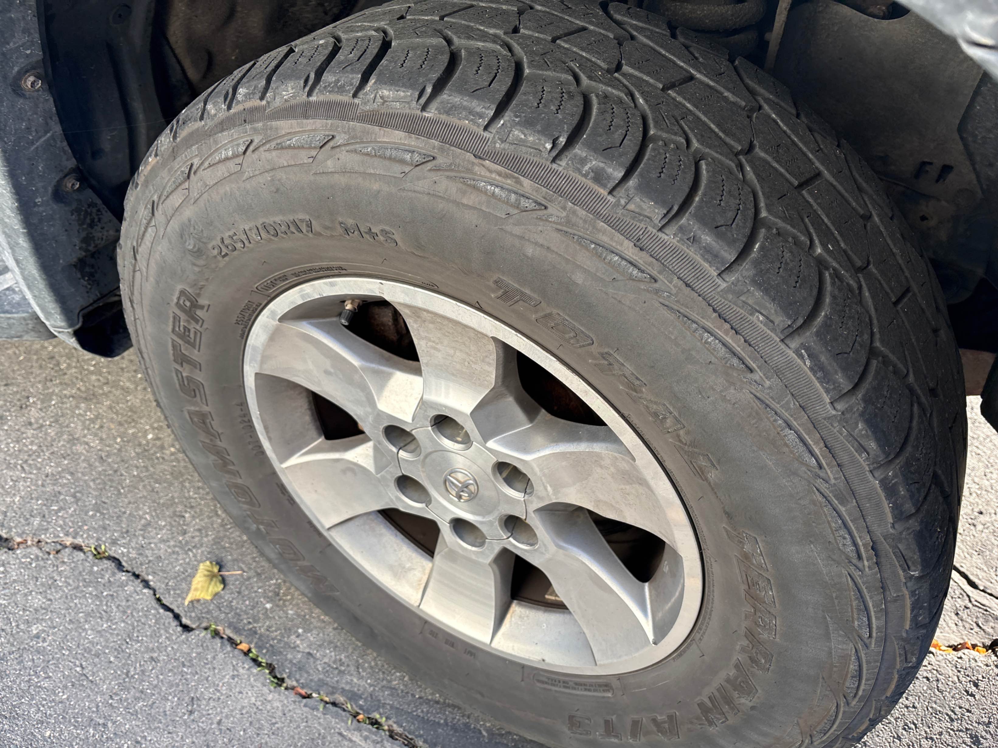 Снимка 7 от търг – 2013 TOYOTA 4RUNNER SR5 с VIN JTEBU5JR6D5125127
