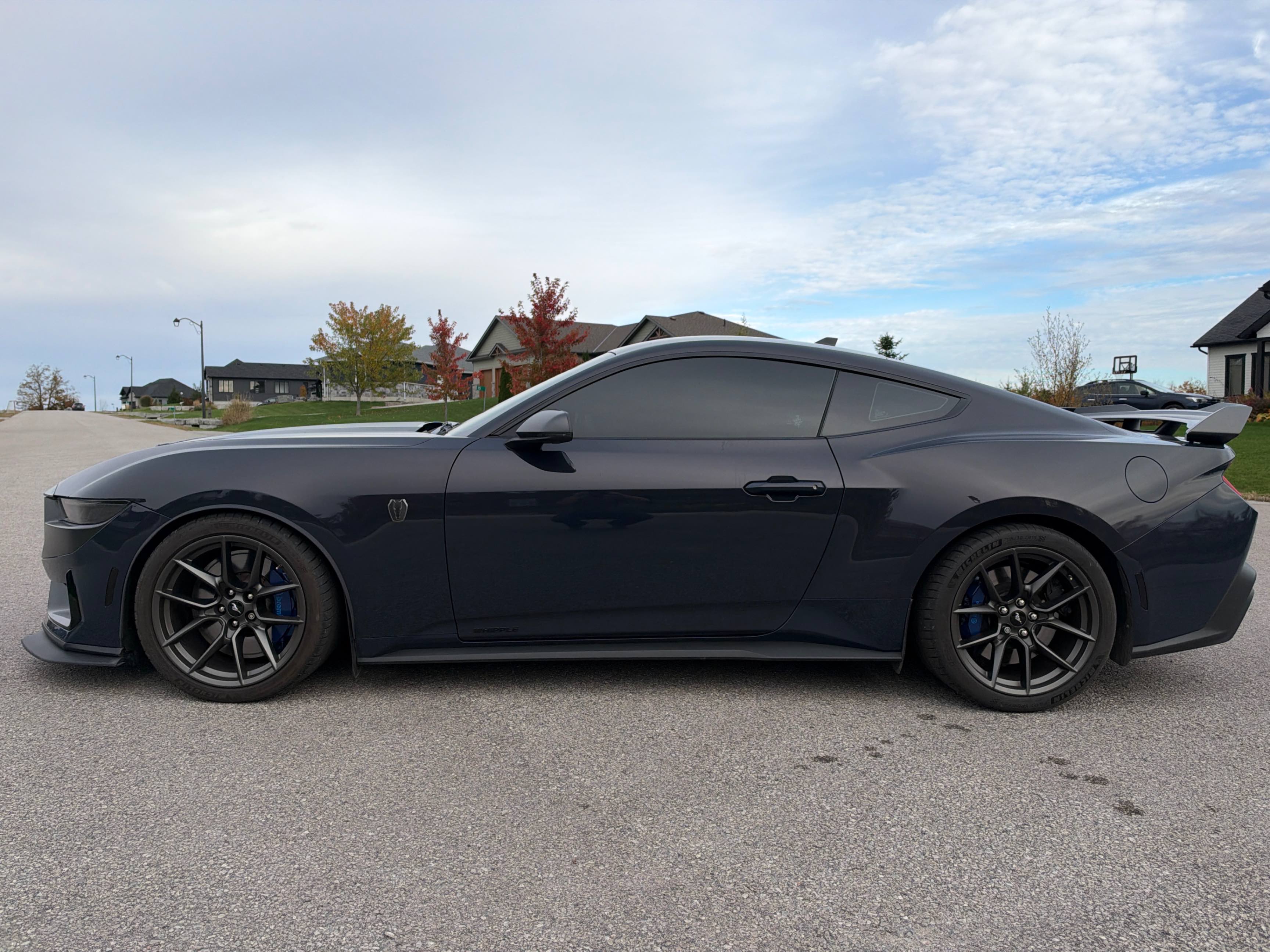 Снимка 2 от търг – 2024 FORD MUSTANG DARK HORSE с VIN 1FA6P8R08R5500209