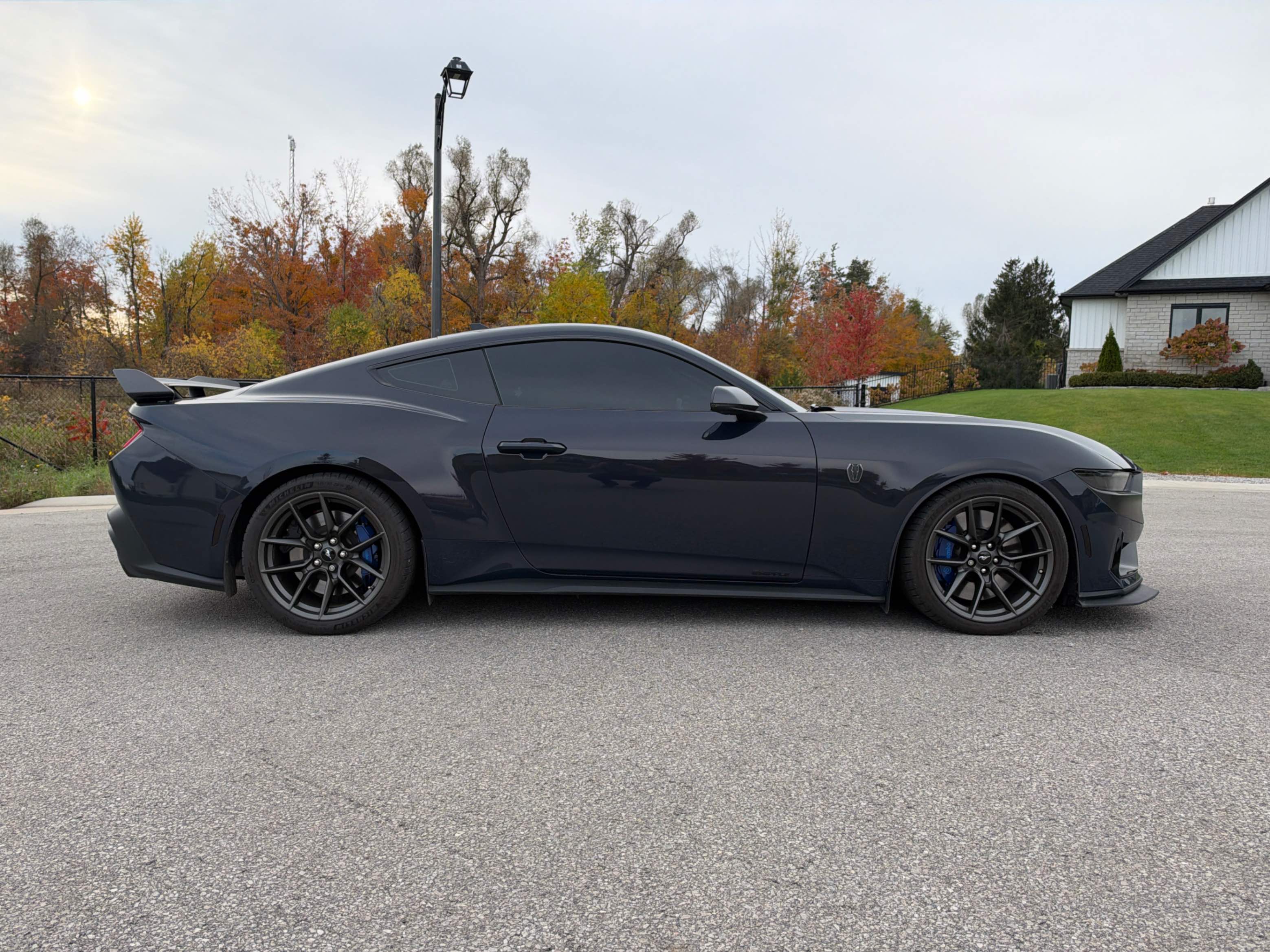 Снимка 3 от търг – 2024 FORD MUSTANG DARK HORSE с VIN 1FA6P8R08R5500209