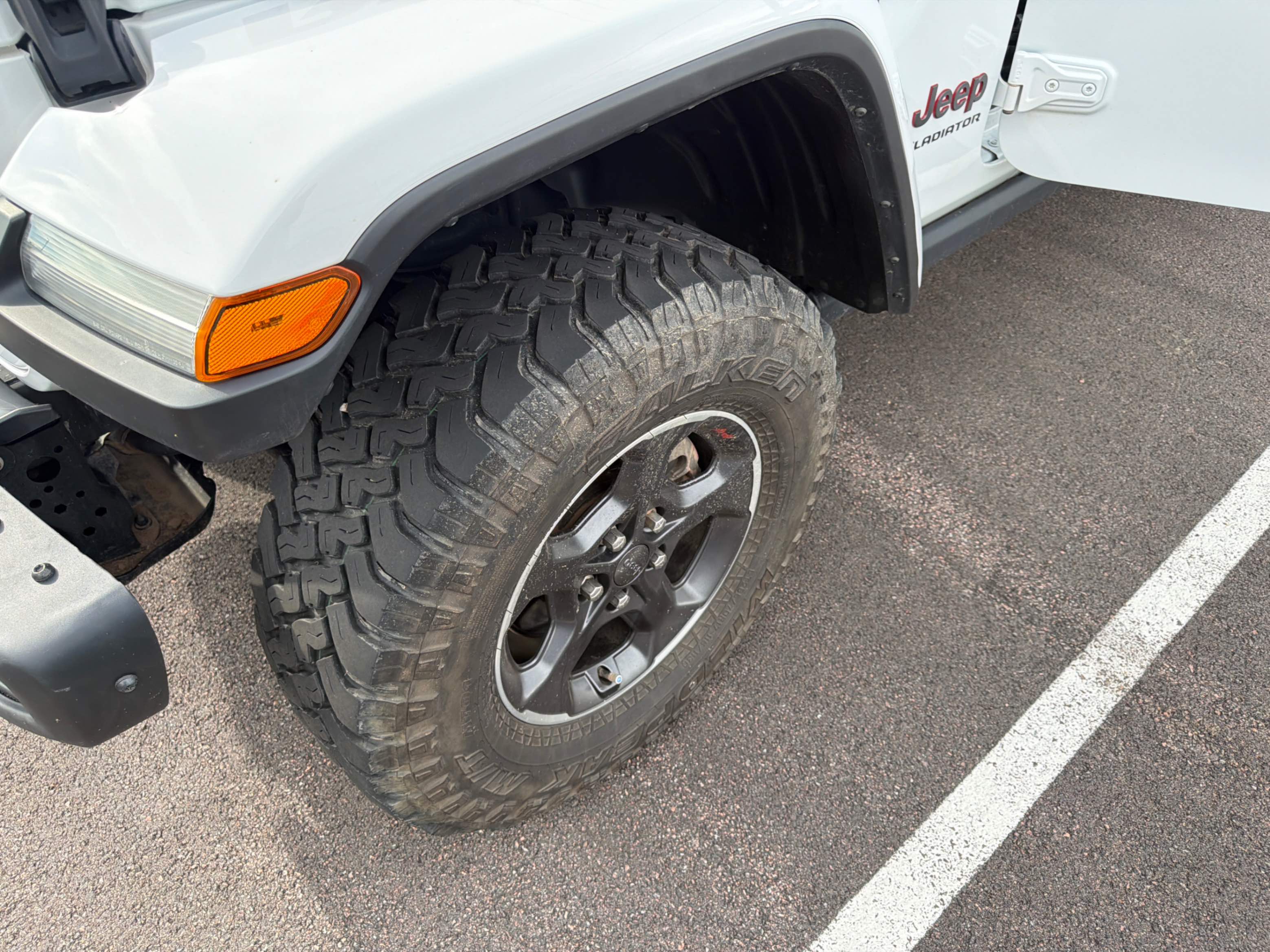 Снимка 7 от търг – 2023 JEEP GLADIATOR RUBICON с VIN 1C6JJTBG6PL550655