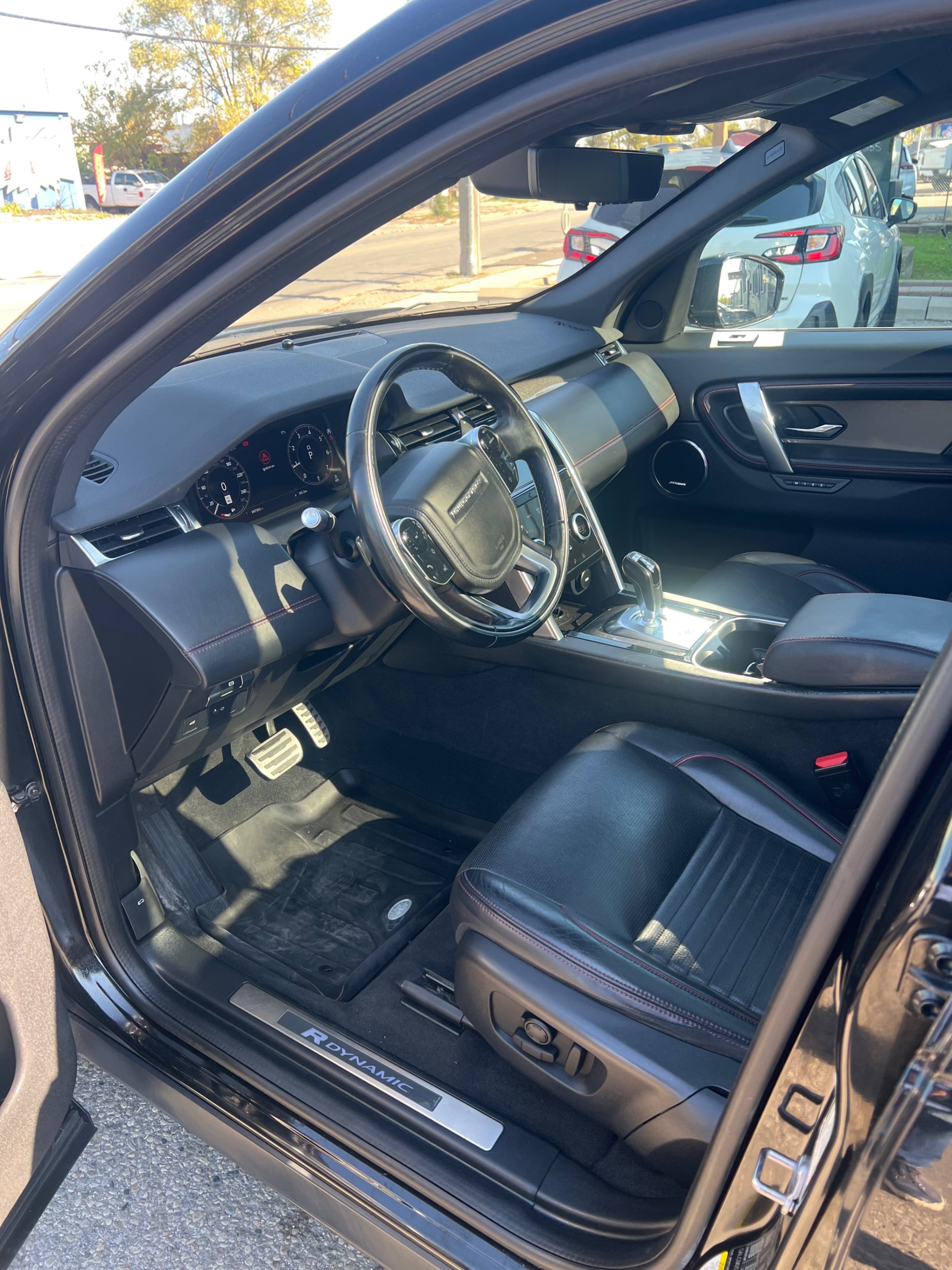 Снимка 4 от търг – 2020 LAND ROVER DISCOVERY SPORT R-DYNAMIC HSE MHEV с VIN SALCM2GX3LH866998