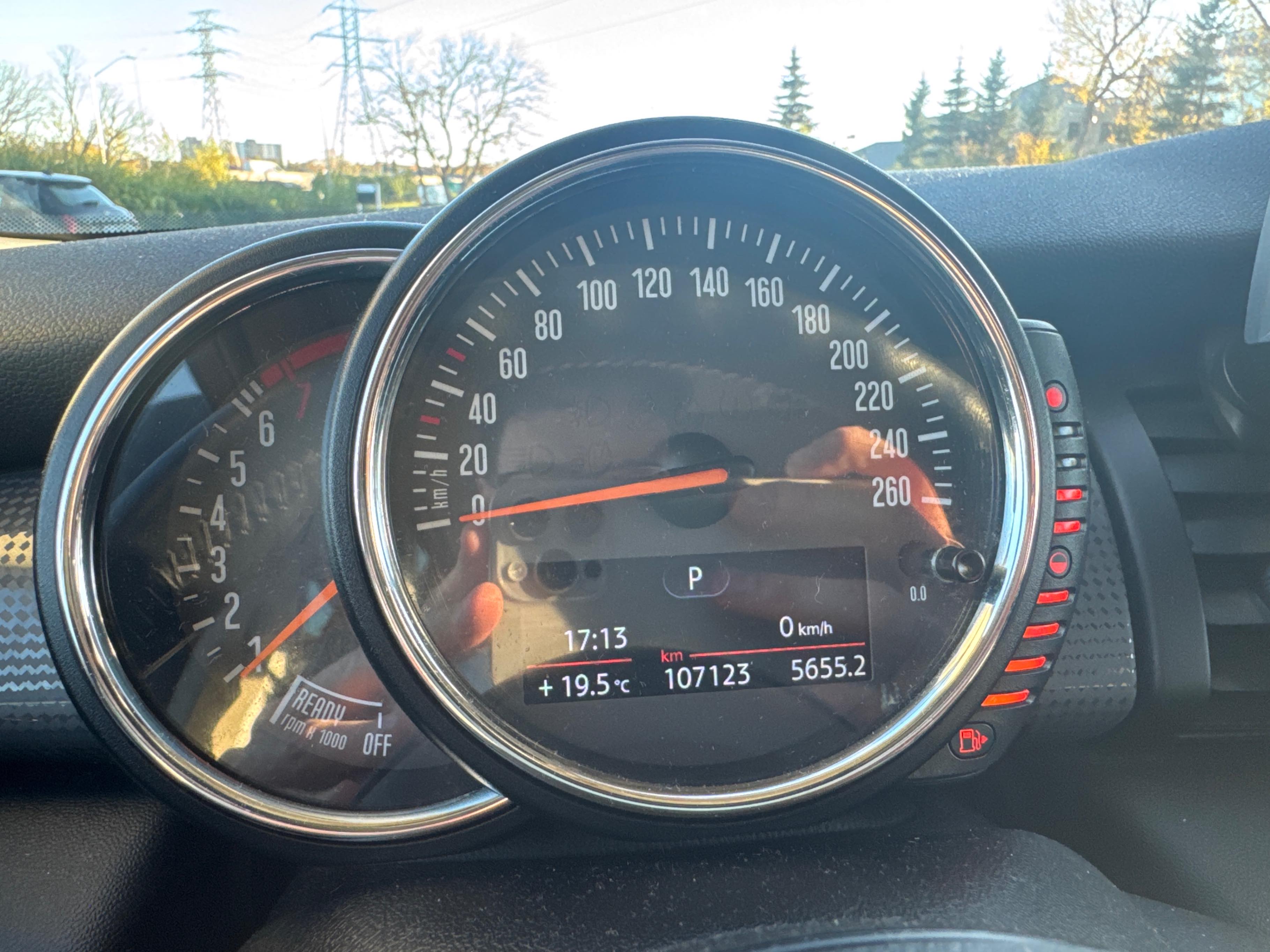 Снимка 8 от търг – 2016 MINI COOPER HARDTOP 5 DOOR 5DR HB с VIN WMWXU1C50G2D11281