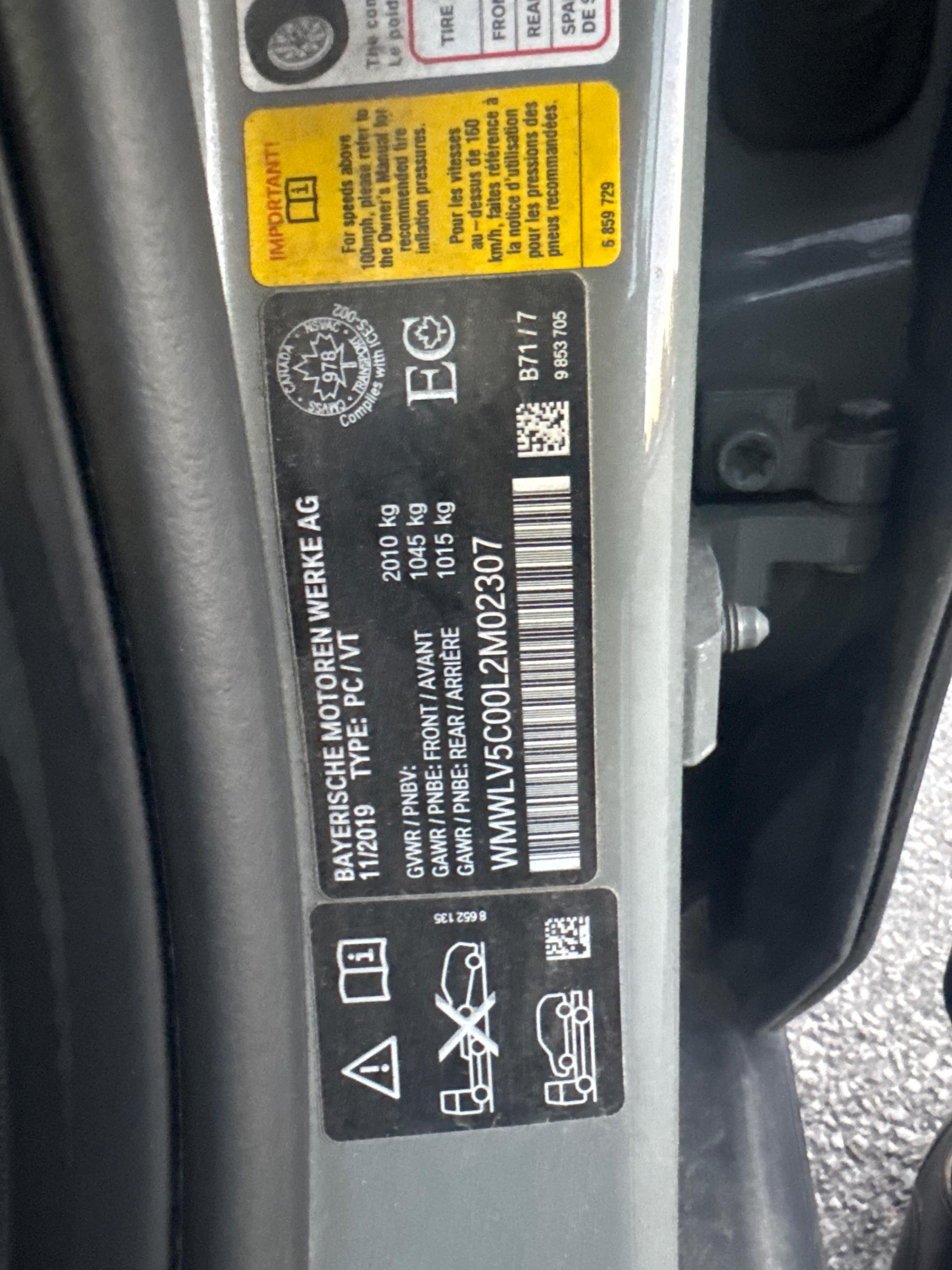 Снимка 10 от търг – 2020 MINI CLUBMAN COOPER с VIN WMWLV5C00L2M02307