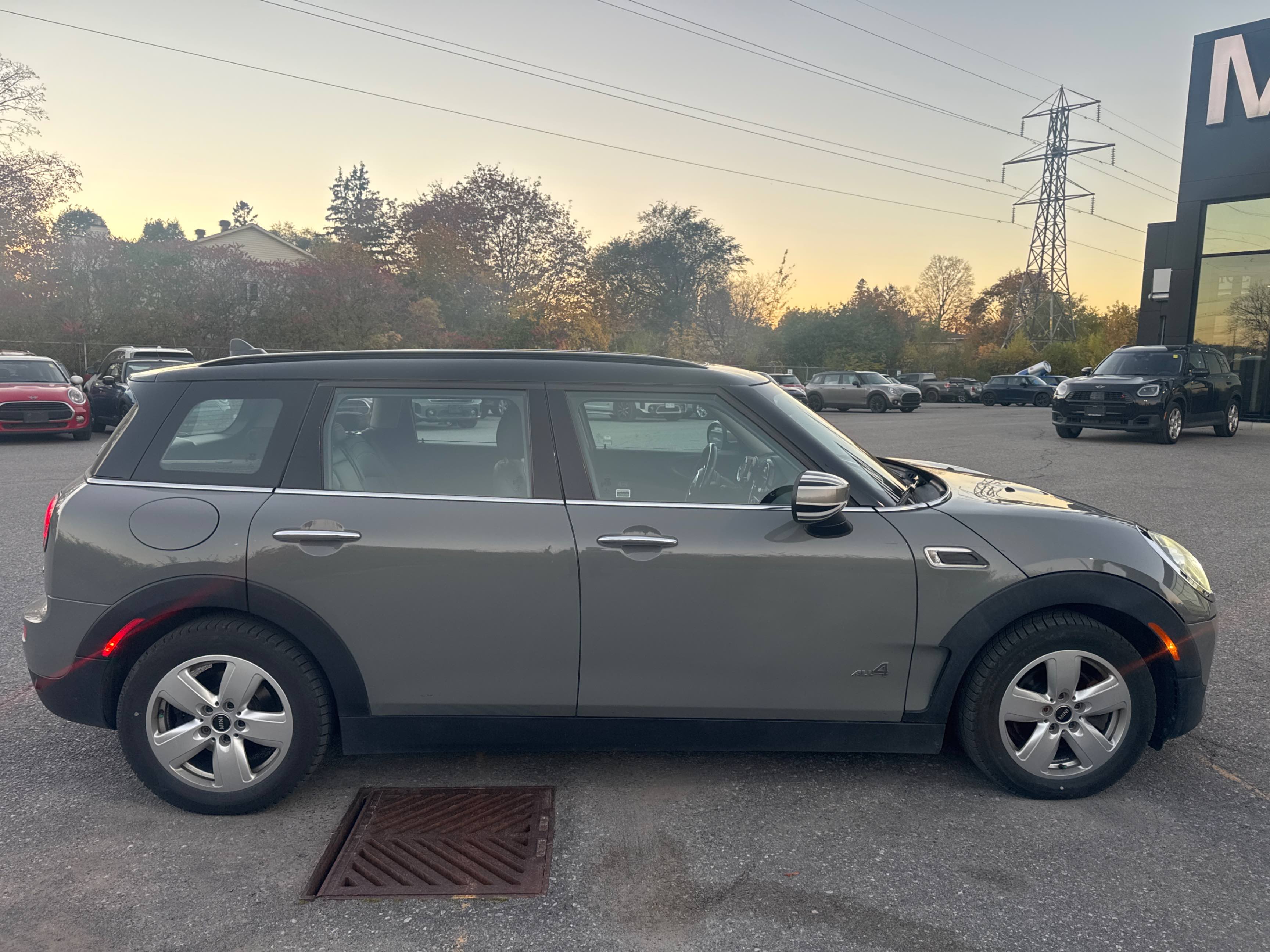 Снимка 3 от търг – 2020 MINI CLUBMAN COOPER с VIN WMWLV5C00L2M02307