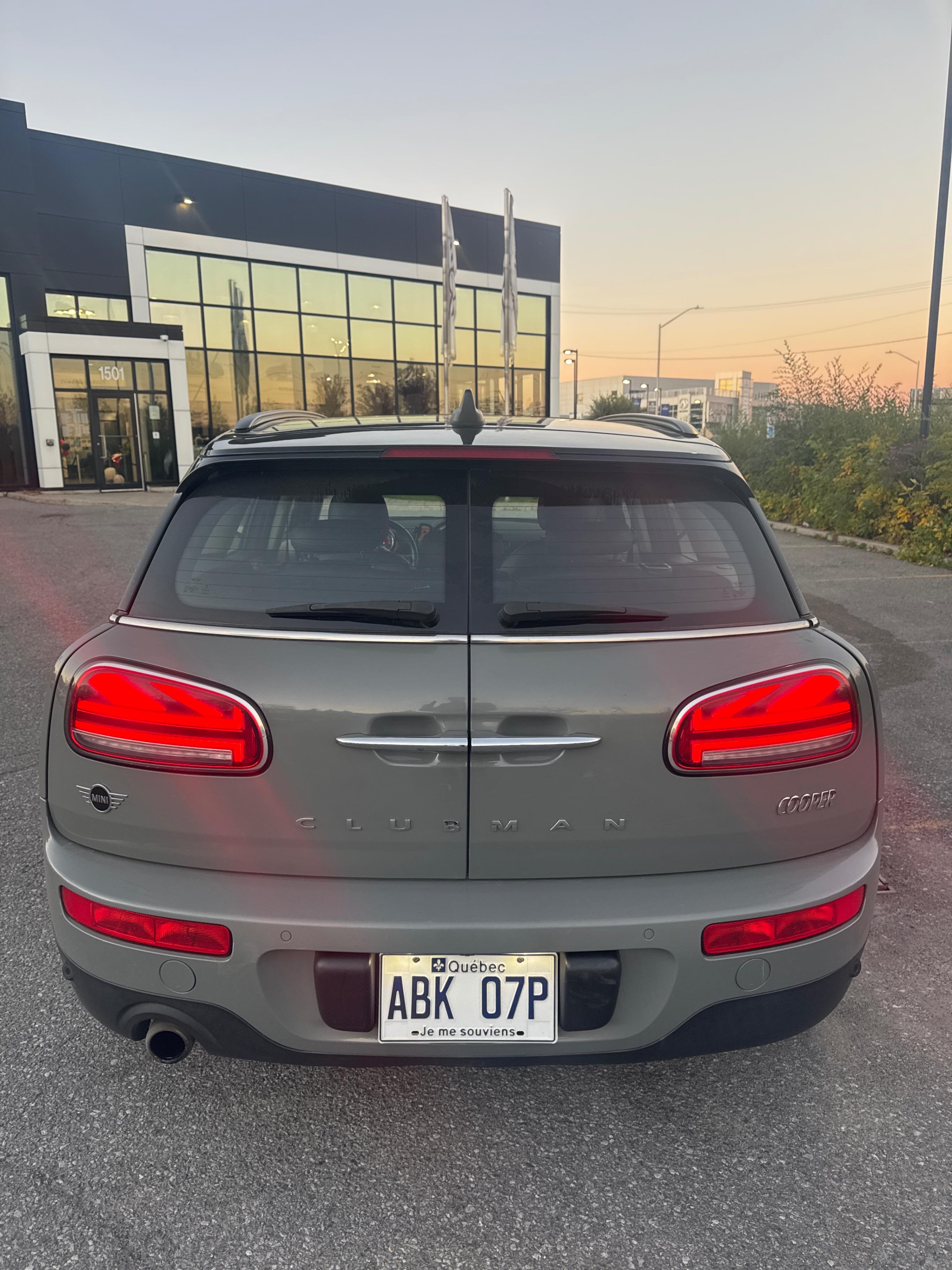 Снимка 4 от търг – 2020 MINI CLUBMAN COOPER с VIN WMWLV5C00L2M02307