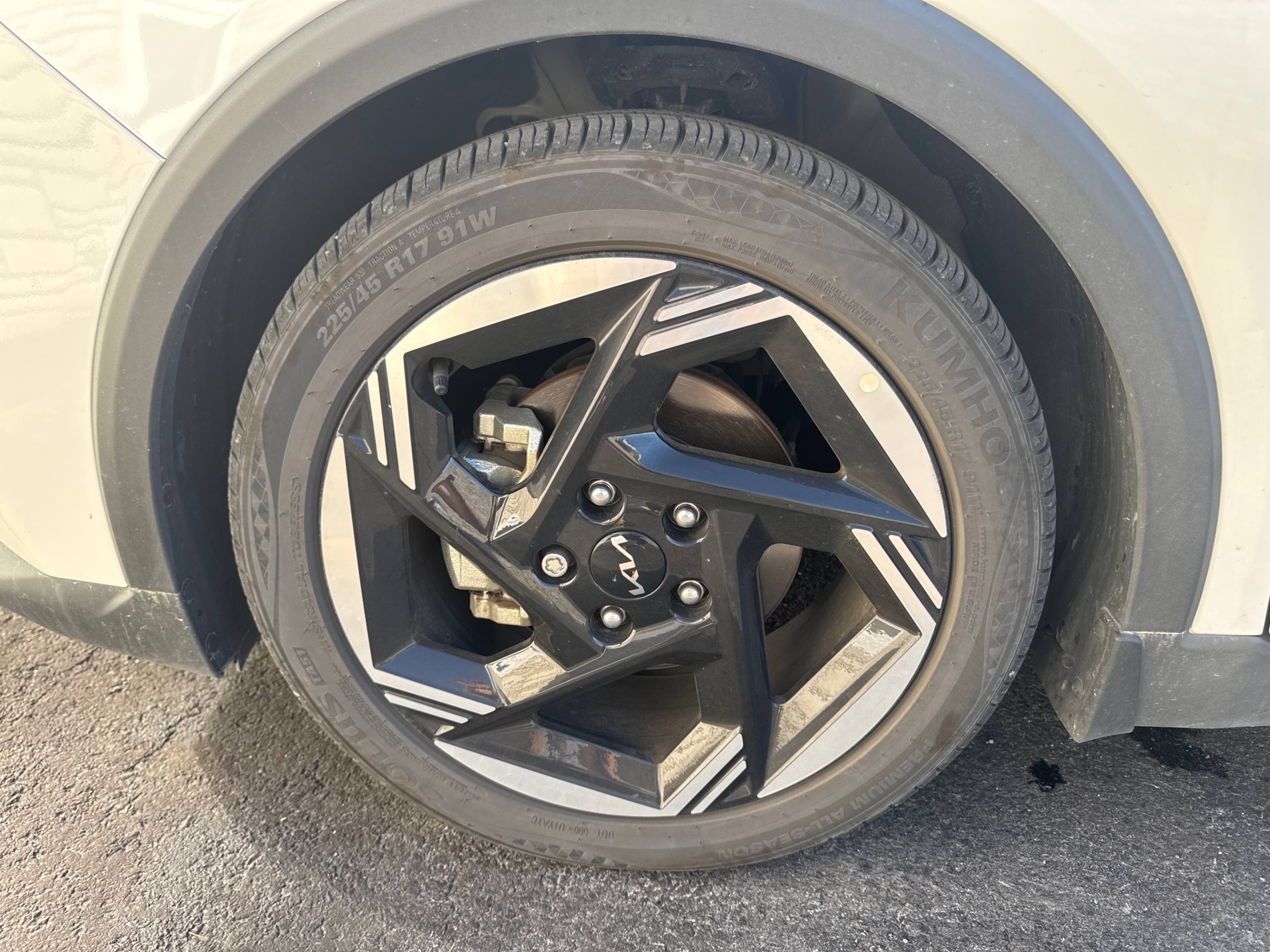 Photo 7 from auction – 2025 KIA K4 FWD with VIN 3KPFU4DE8SE080752