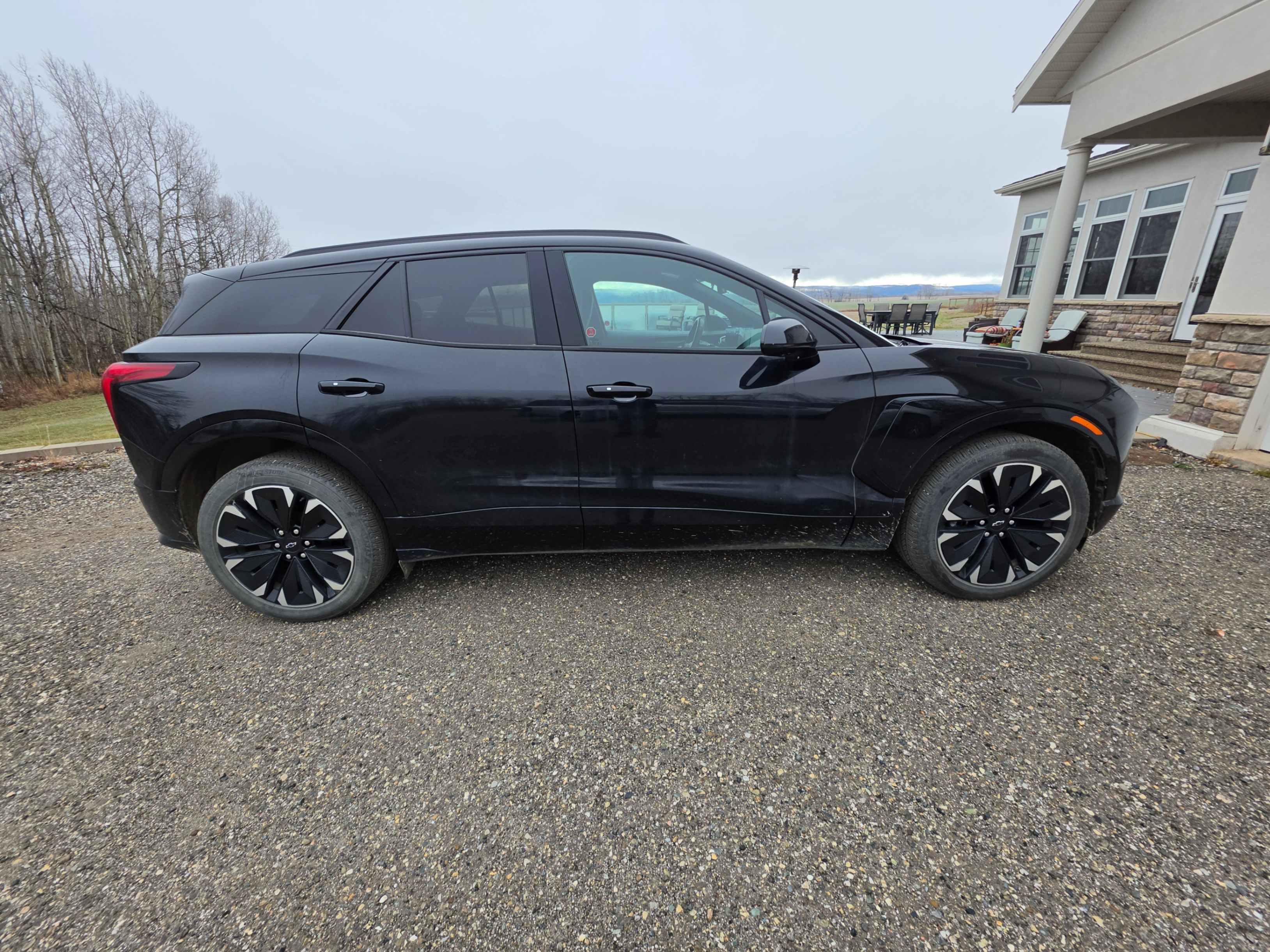 Снимка 3 от търг – 2024 CHEVROLET BLAZER EV EAWD RS с VIN 3GNKDCRJ3RS116526