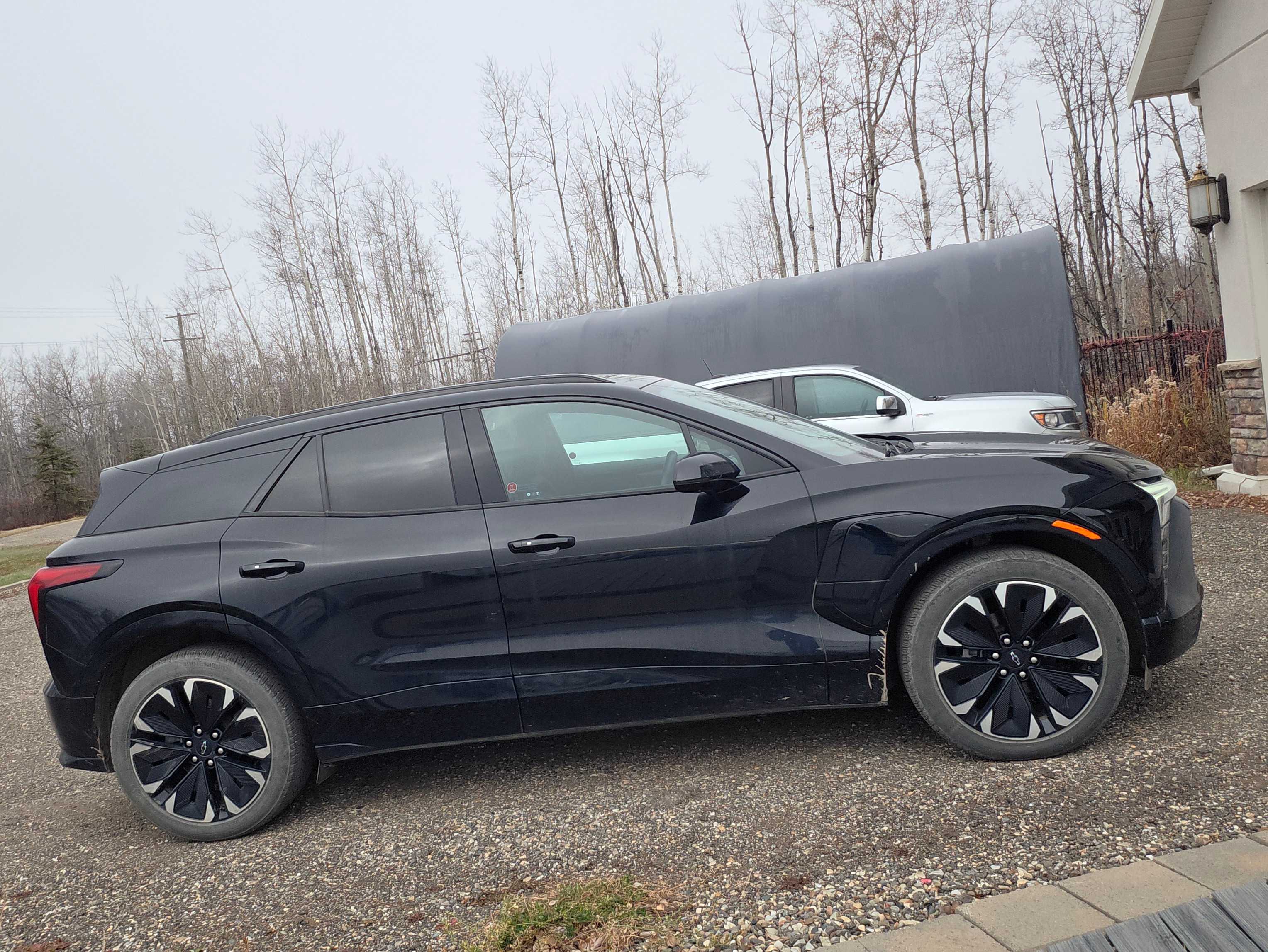 Снимка 2 от търг – 2024 CHEVROLET BLAZER EV EAWD RS с VIN 3GNKDCRJ3RS116526