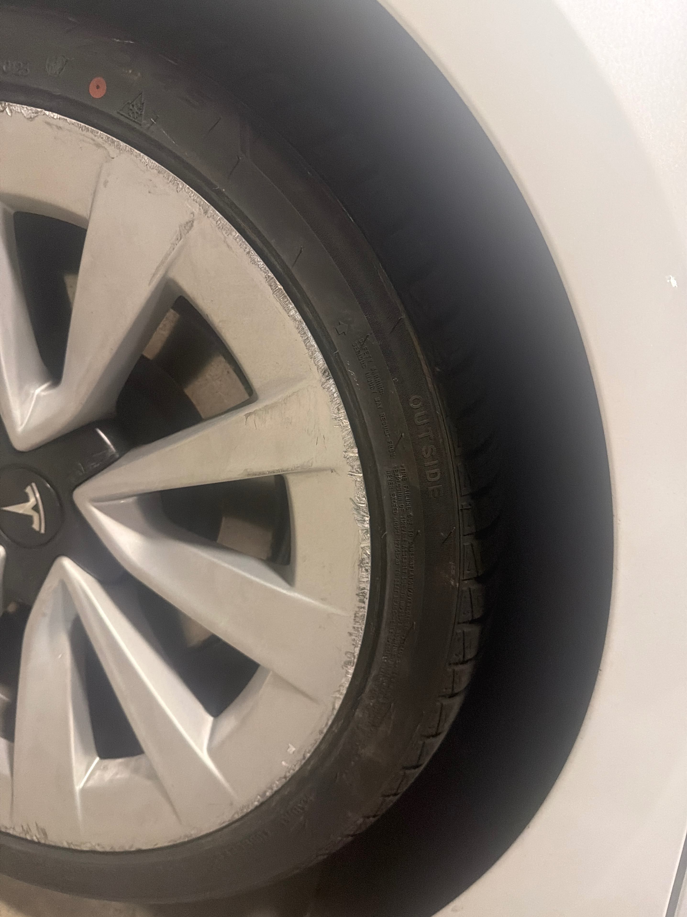 Снимка 10 от търг – 2021 TESLA MODEL 3 STANDARD RANGE с VIN 5YJ3E1EA6MF079302