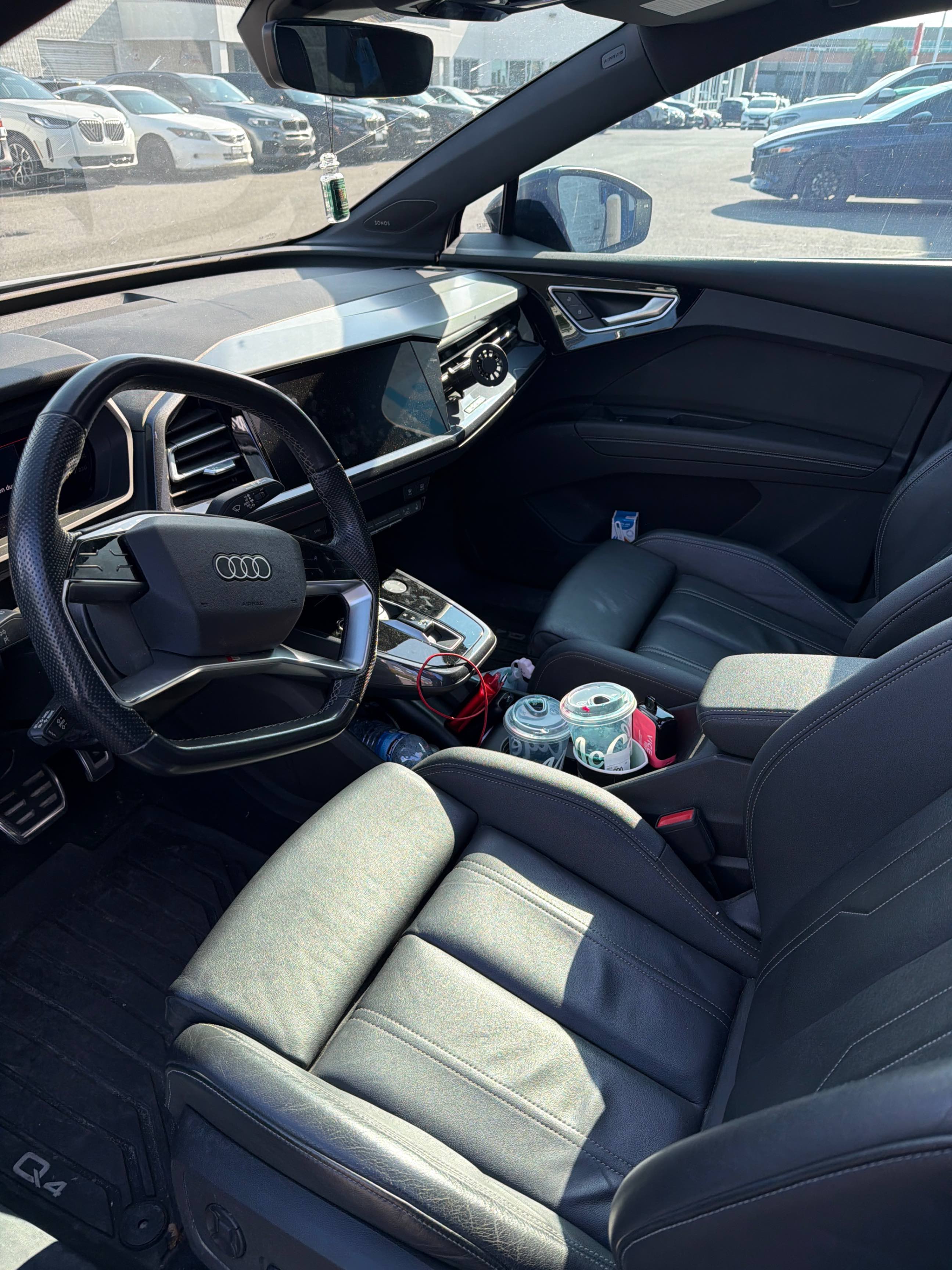 Photo 5 from auction – 2022 AUDI Q4 E-TRON TECHNIK with VIN WA1M2AFZ3NP054330