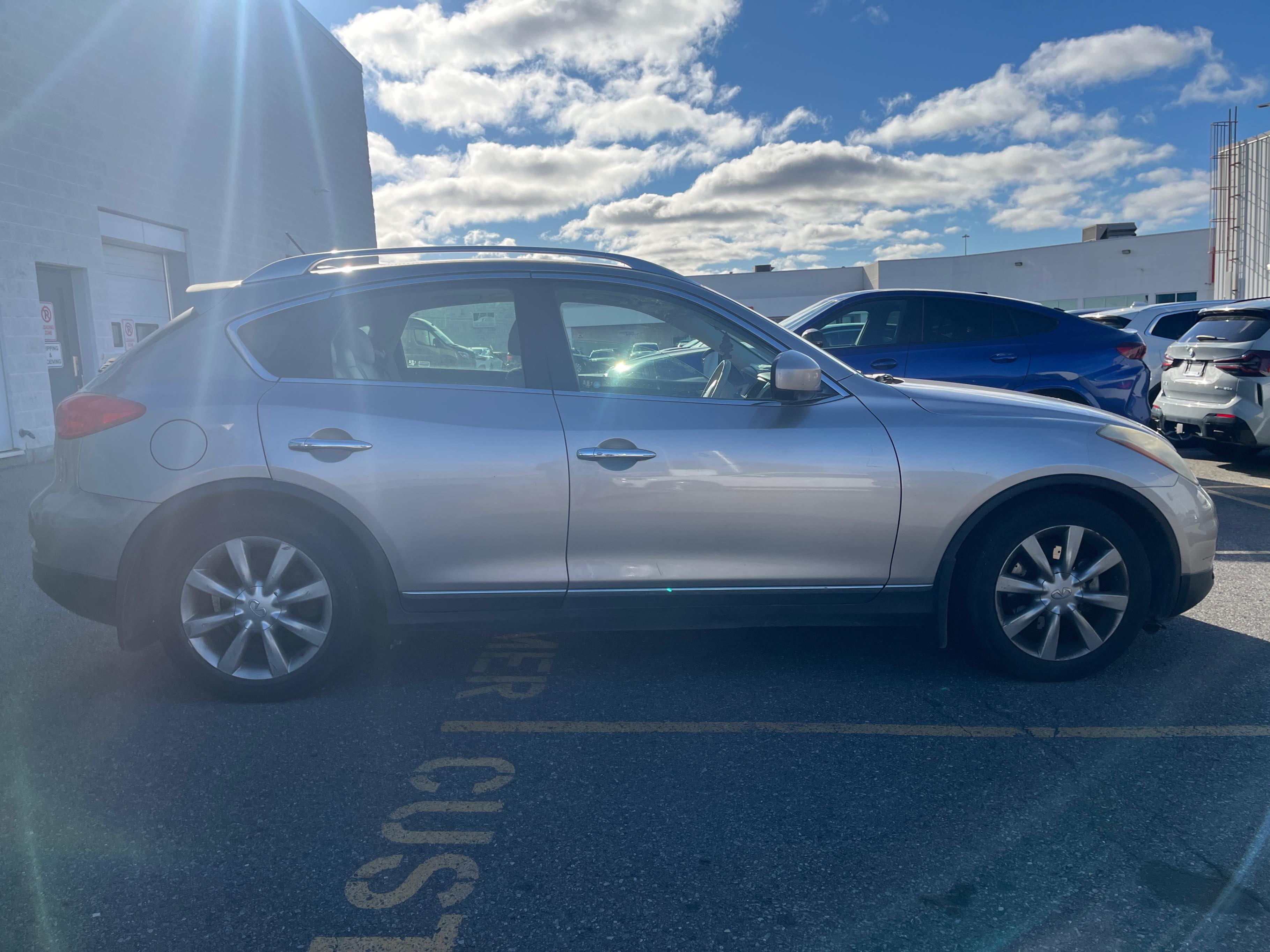 Снимка 3 от търг – 2010 INFINITI EX35 JOURNEY с VIN JN1AJ0HR6AM750410