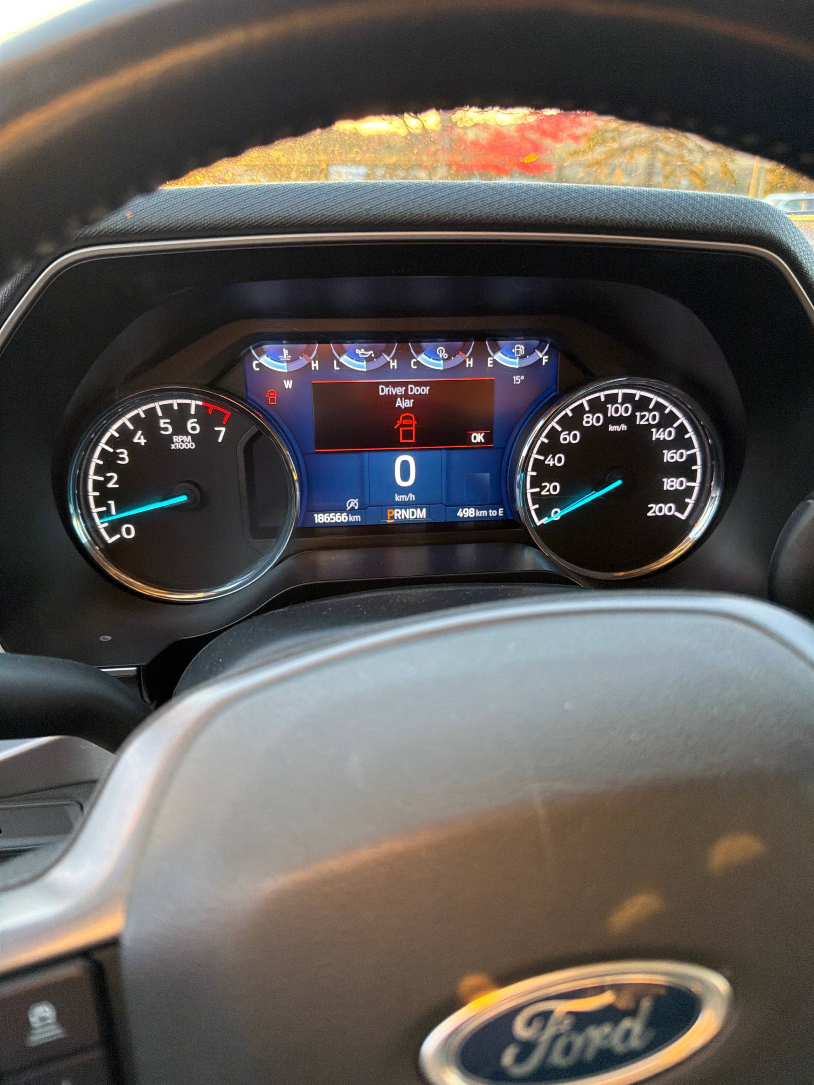 Снимка 8 от търг – 2021 FORD F-150 4WD SUPERCREW BOX с VIN 1FTFW1E85MFB55983