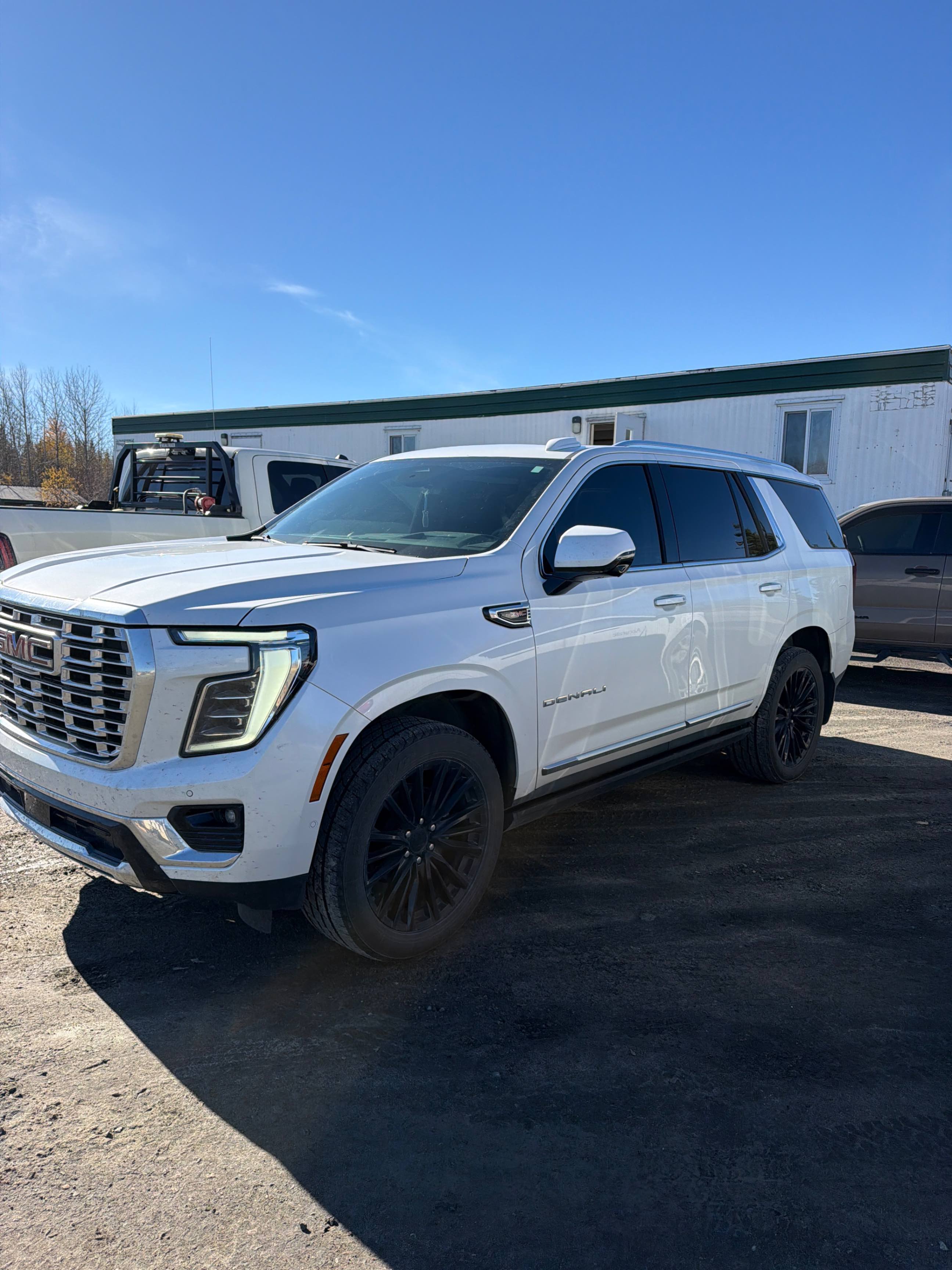 Снимка 2 от търг – 2025 GMC YUKON DENALI с VIN 1GKS2DRL9SR206833