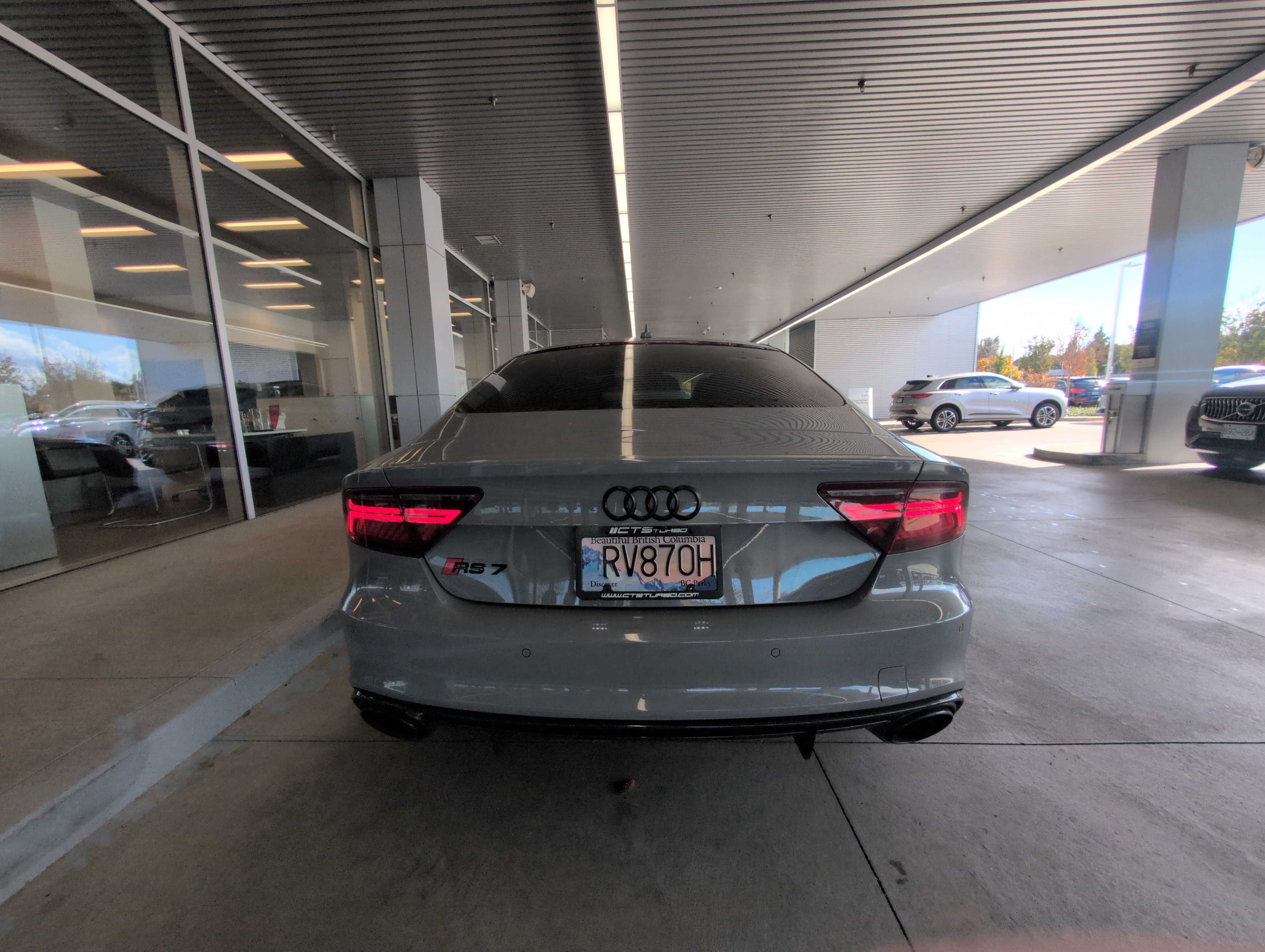 صورة رقم 7 من المزاد - 2017 AUDI RS 7 PERFORMANCE مع VIN WUAWRAFC6HN903892