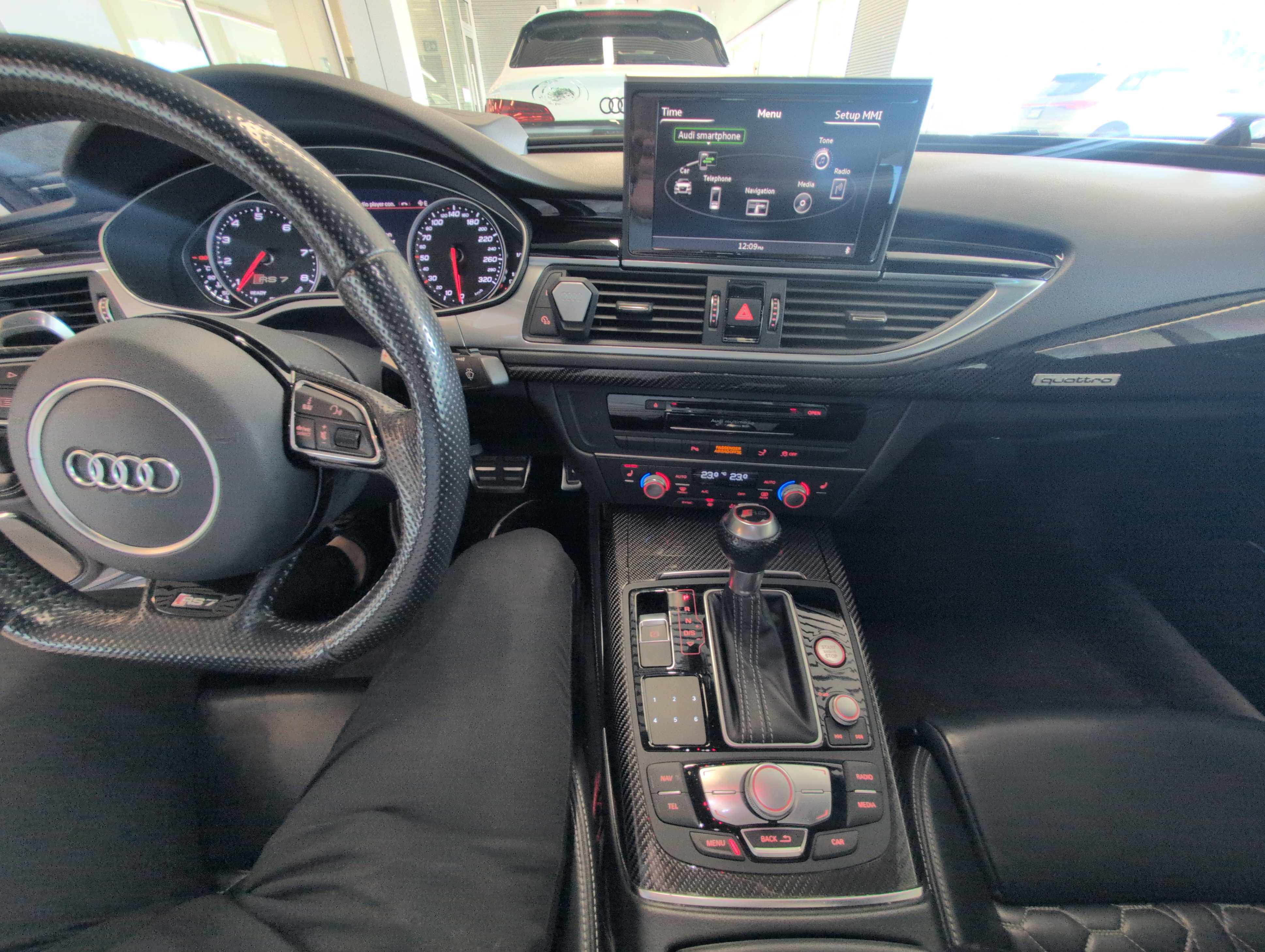 صورة رقم 17 من المزاد - 2017 AUDI RS 7 PERFORMANCE مع VIN WUAWRAFC6HN903892