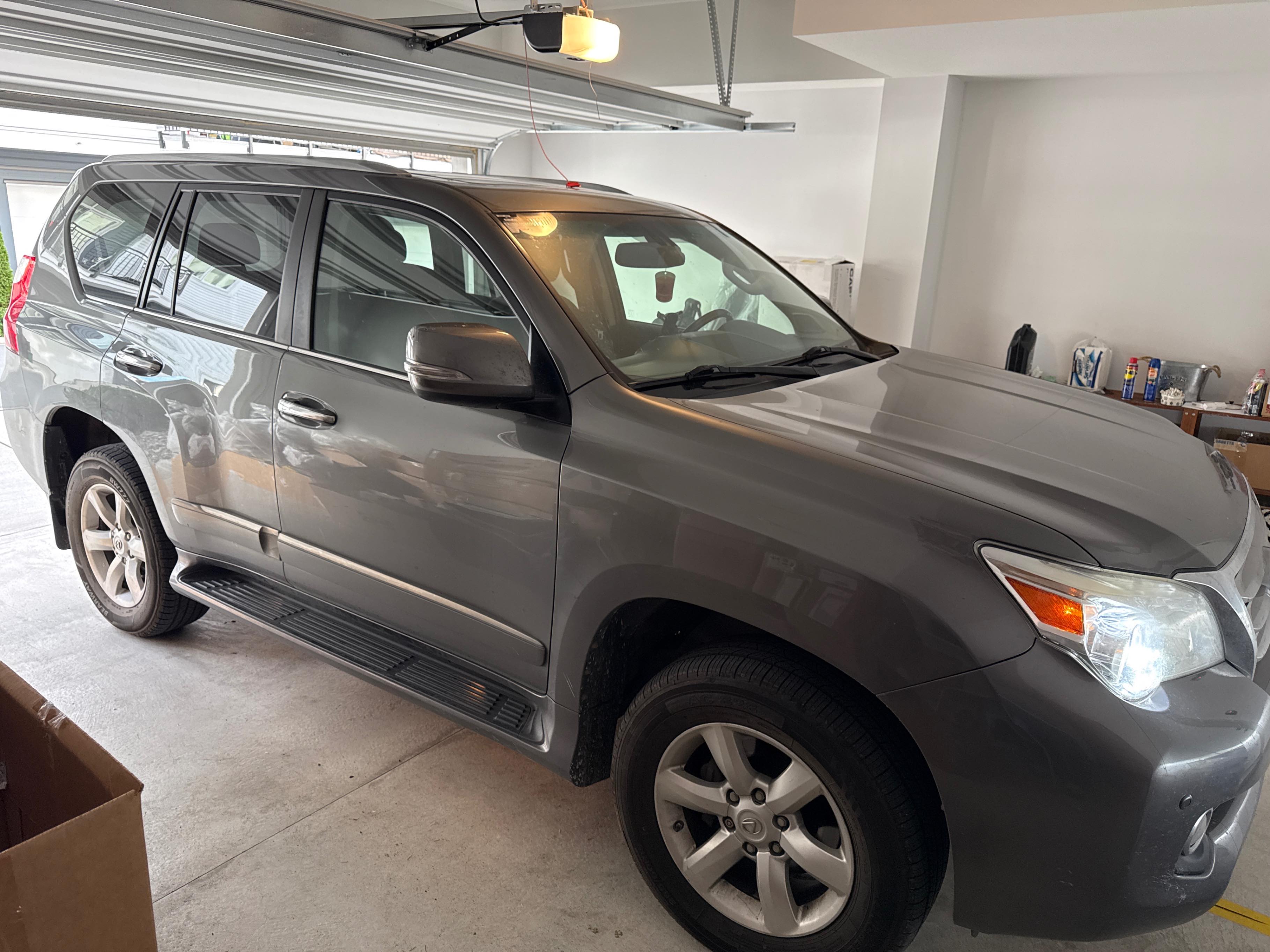 Photo 3 from auction – 2013 LEXUS GX 460 EXECUTIVE with VIN JTJBM7FX5D5060131