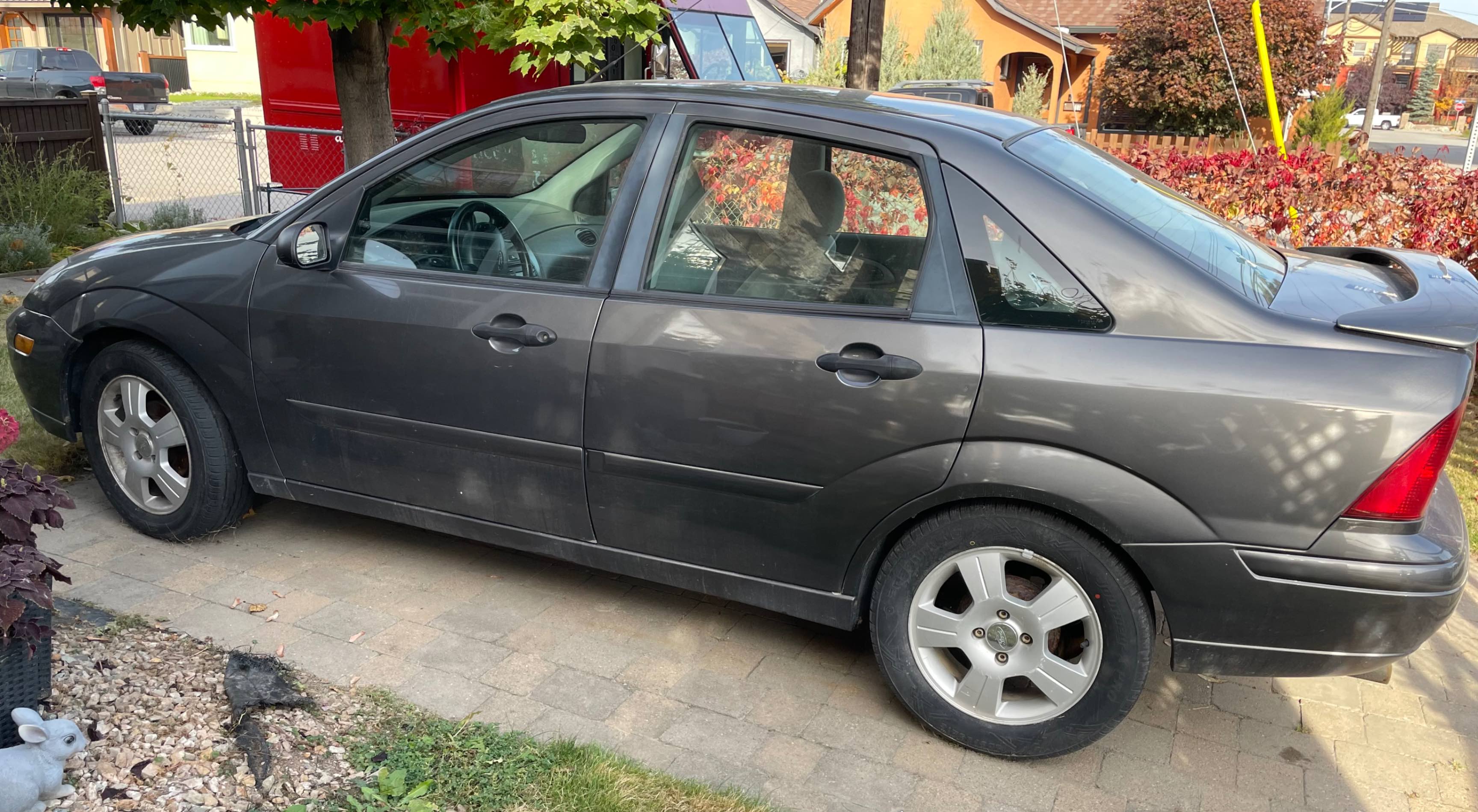 Photo 2 from auction – 2003 FORD FOCUS ZTS with VIN 1FAFP38323W208152