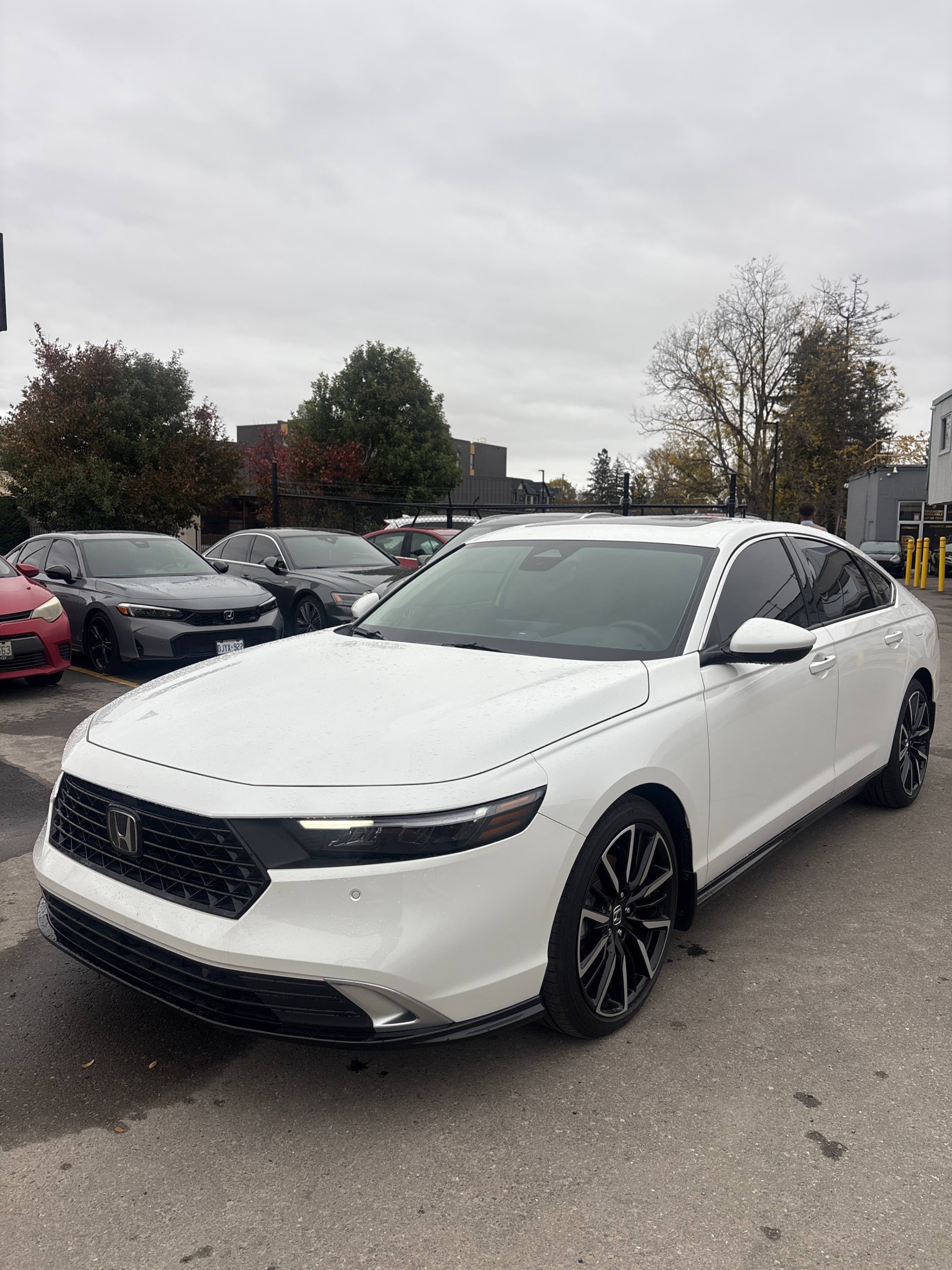 HONDA ACCORD HYBRID TOURING 2025 с VIN 1HGCY2F81SA801386 - Снимка от търг